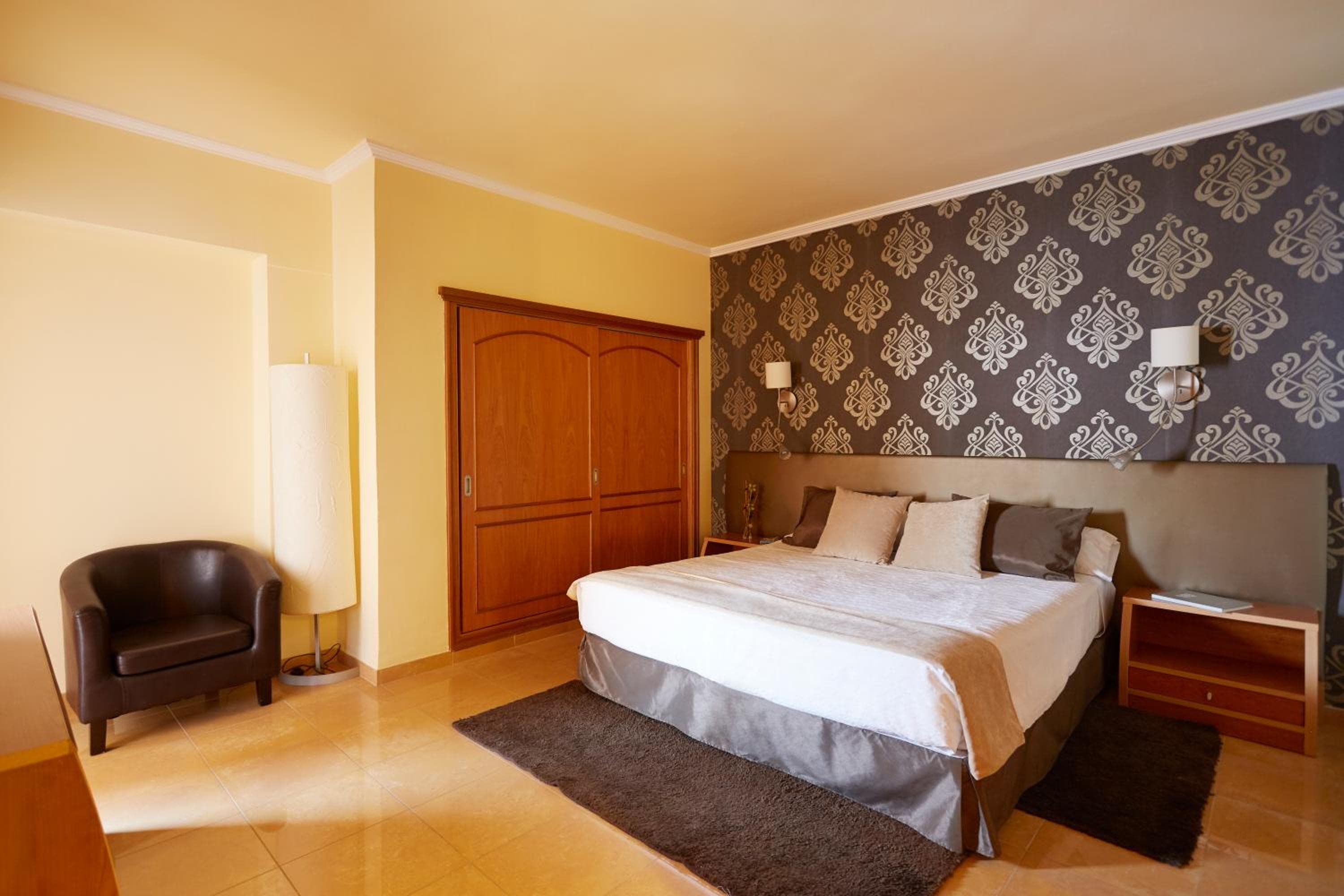 Visita l'Hotel La Cala — 13