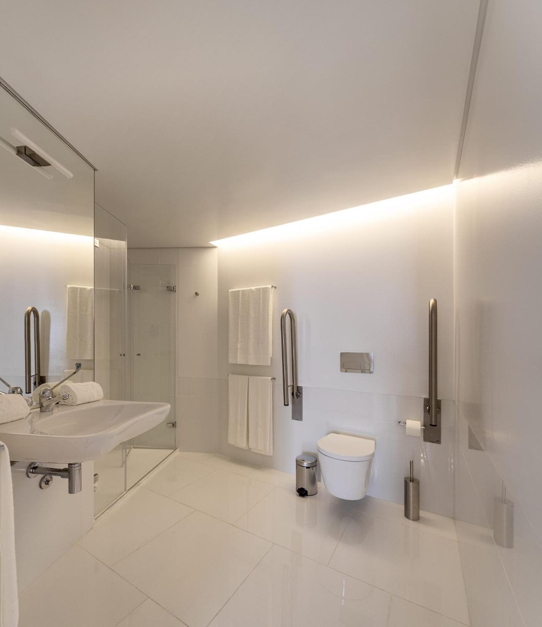 Apartamentos con servicio en Lisboa - Madalena — 8