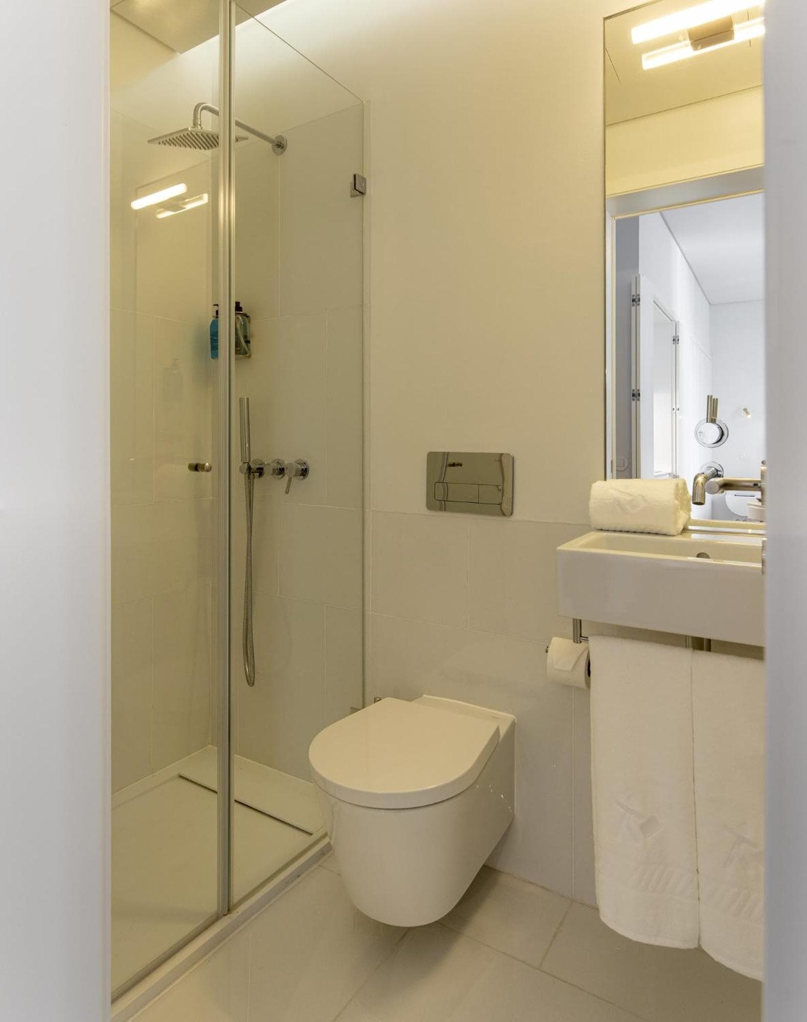 Apartamentos con servicio en Lisboa - Madalena — 13