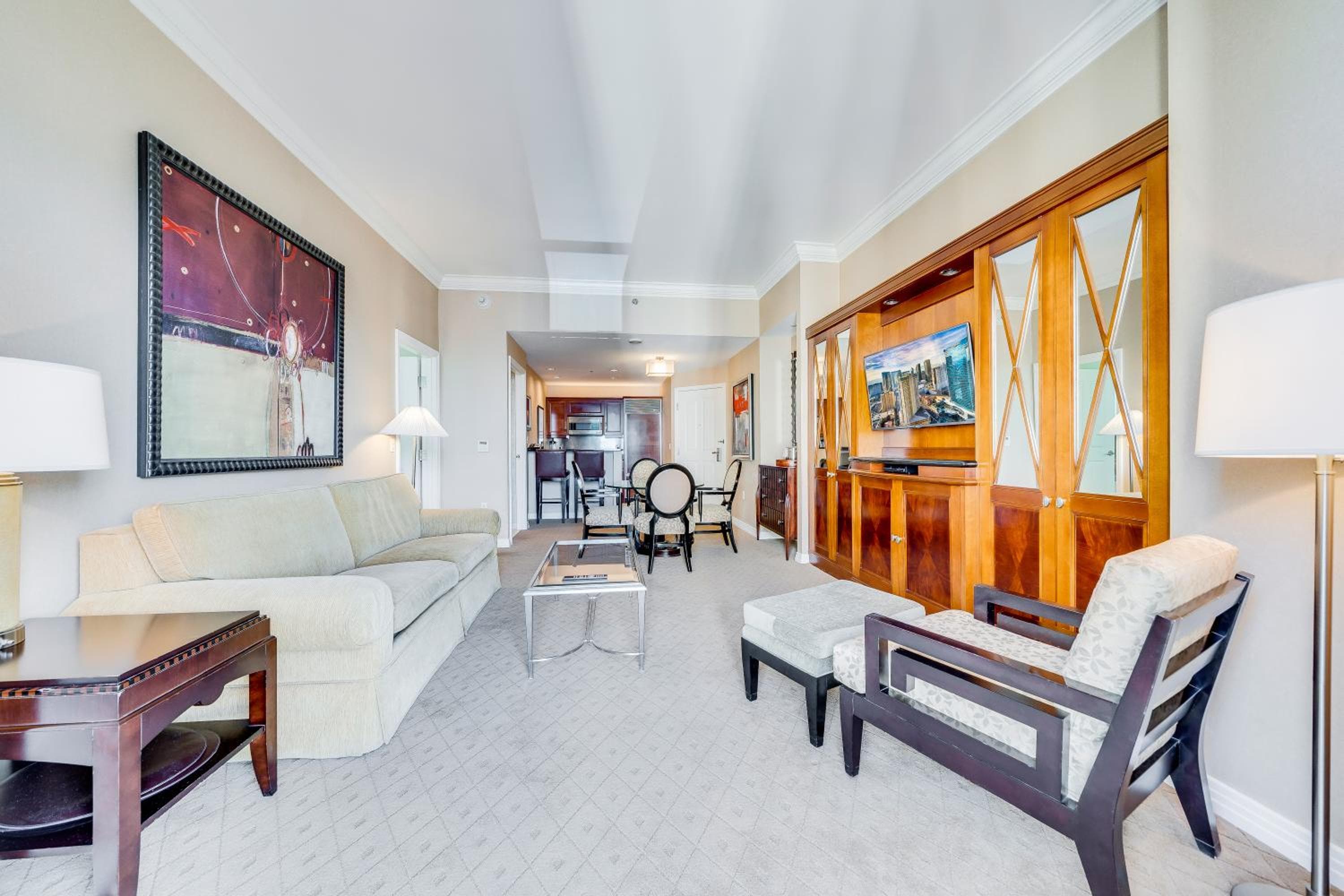 Jet Luxury at The Signature Condo Hotel — 3