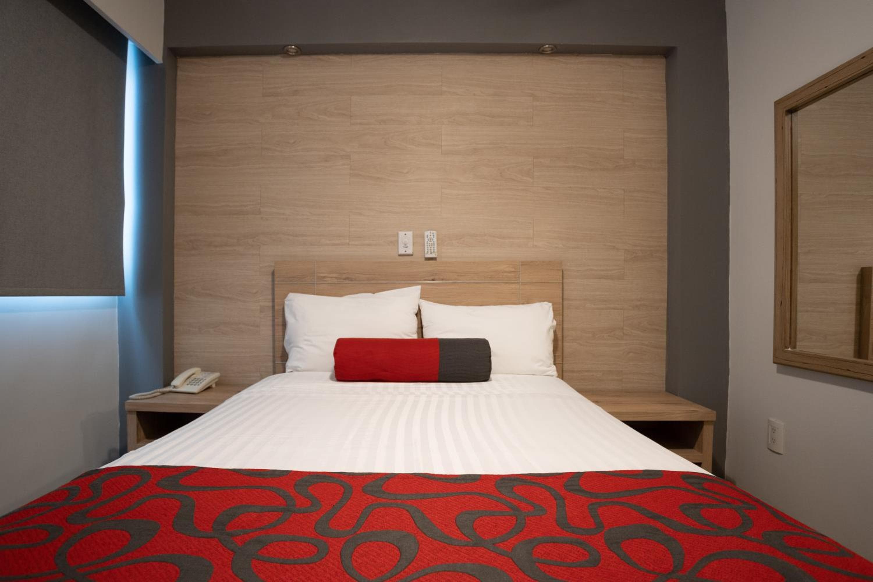 Hotel Roble — 20