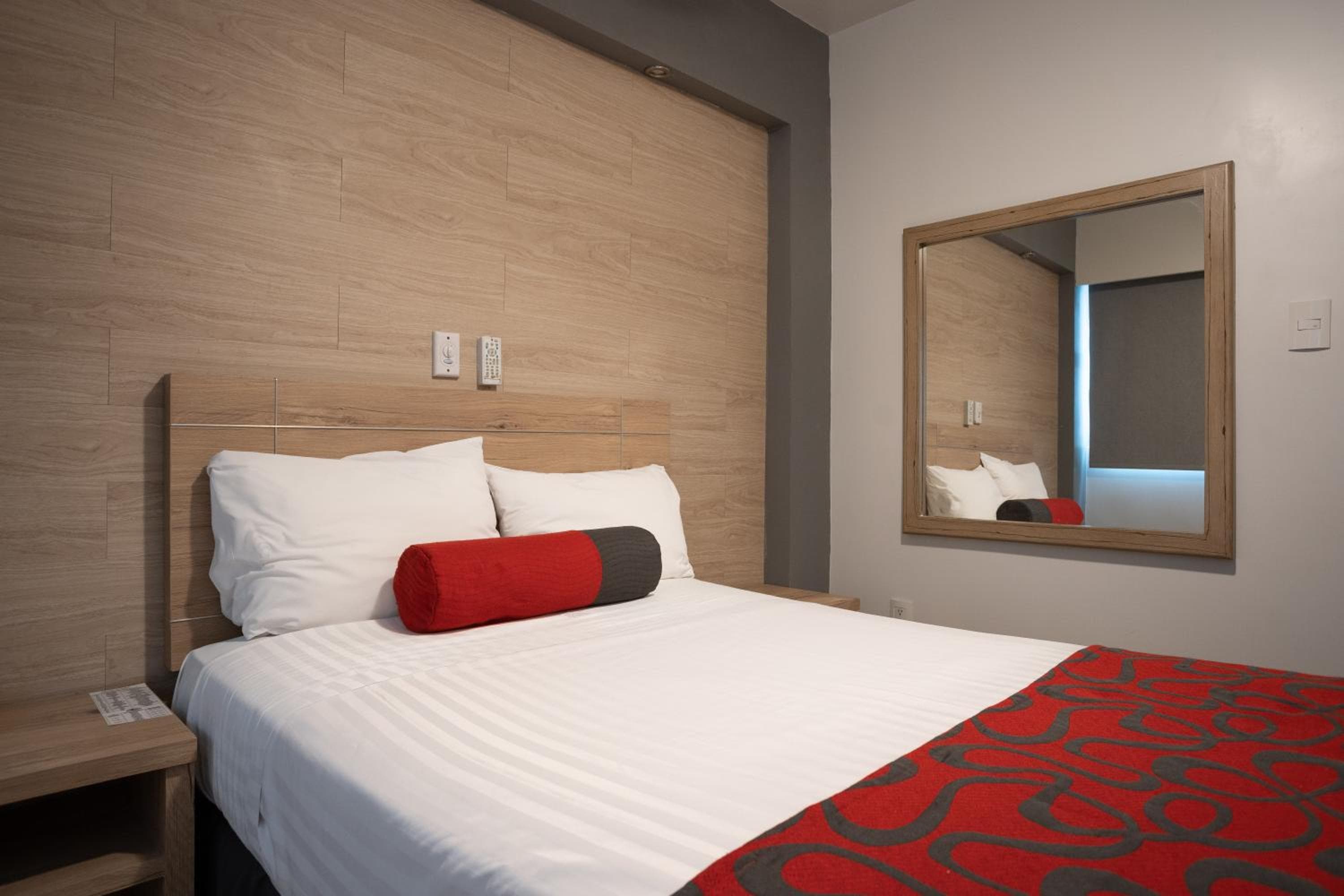 Hotel Roble — 24