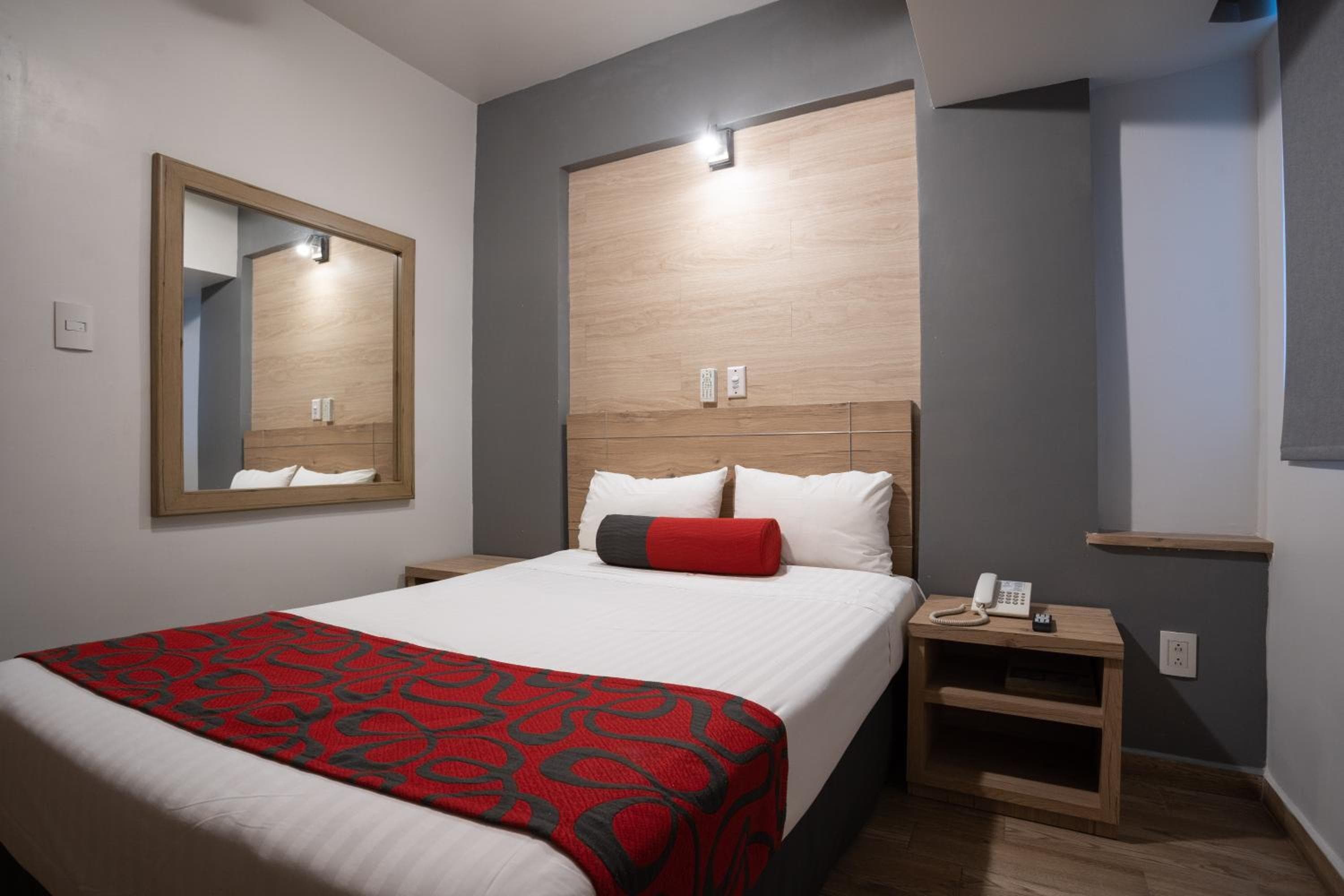 Hotel Roble — 26