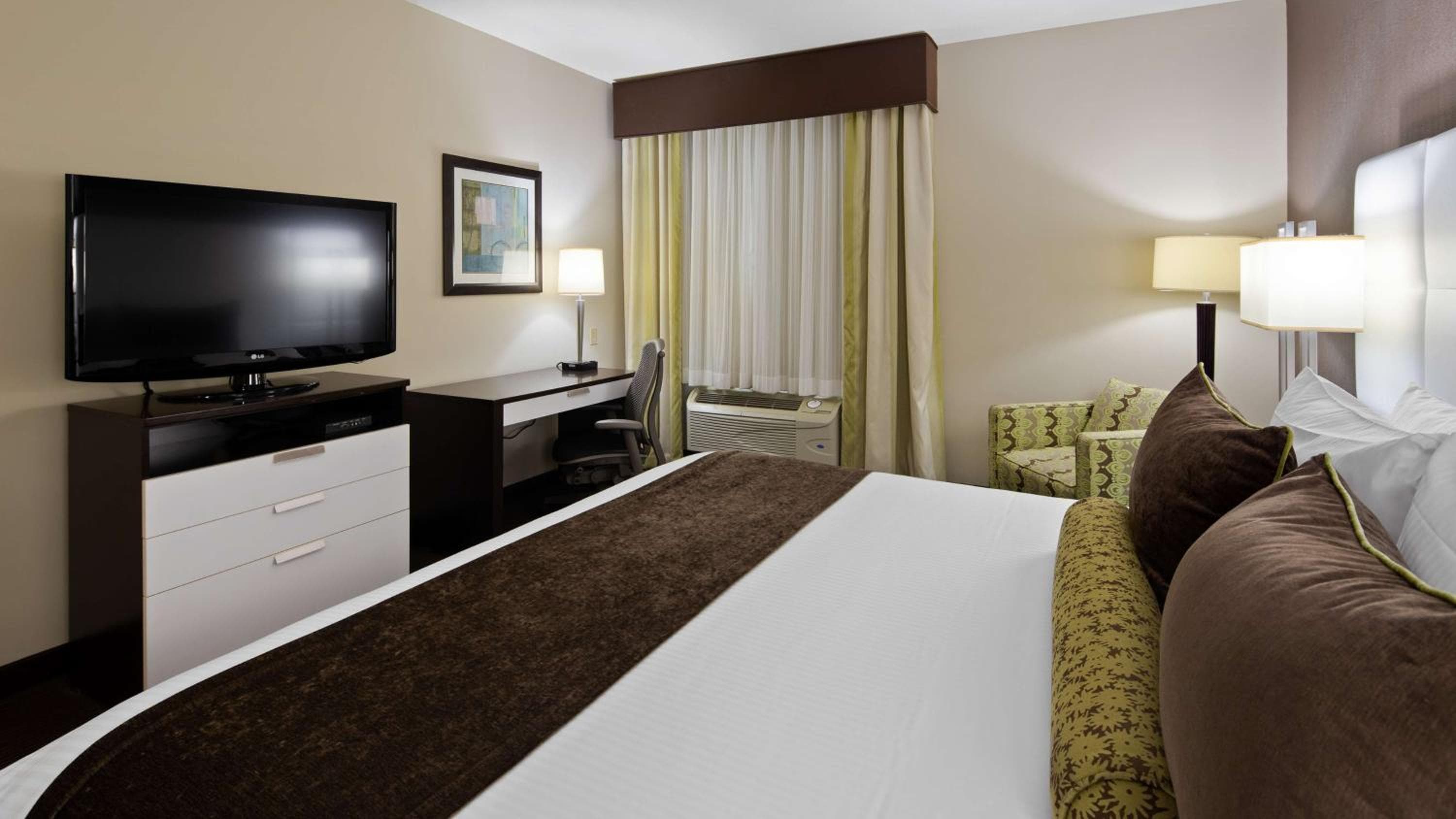 Best Western Plus Miami Intl Airport Hotel & Suites Coral Gables — 10