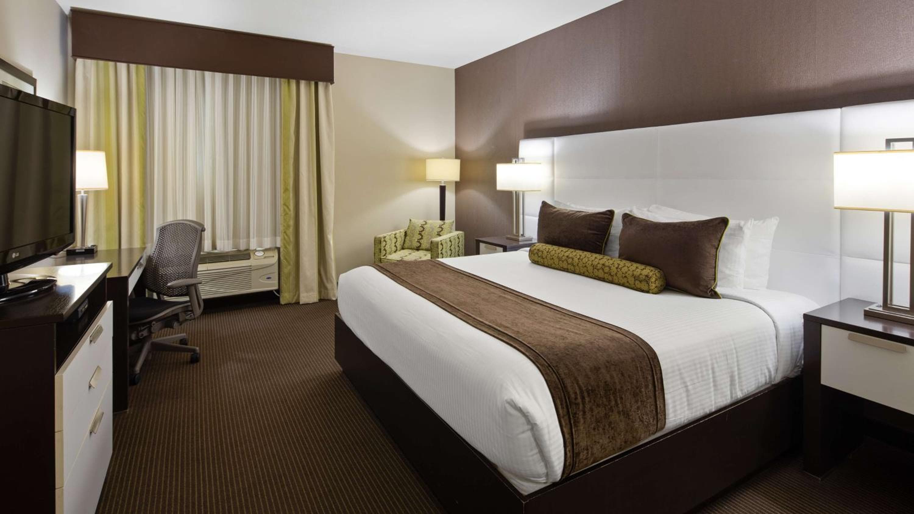 Best Western Plus Miami Intl Airport Hotel & Suites Coral Gables — 13
