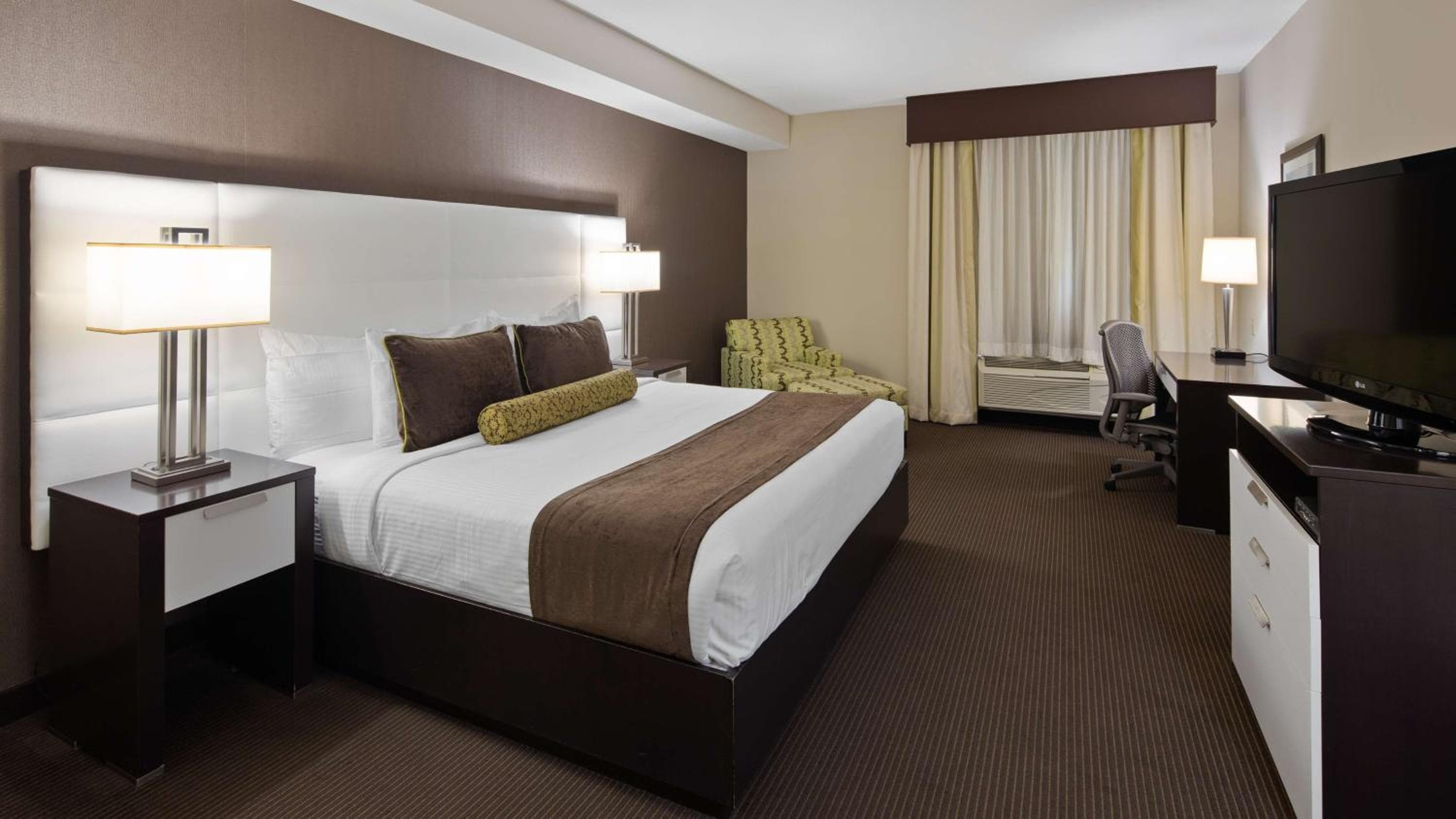 Best Western Plus Miami Intl Airport Hotel & Suites Coral Gables — 11
