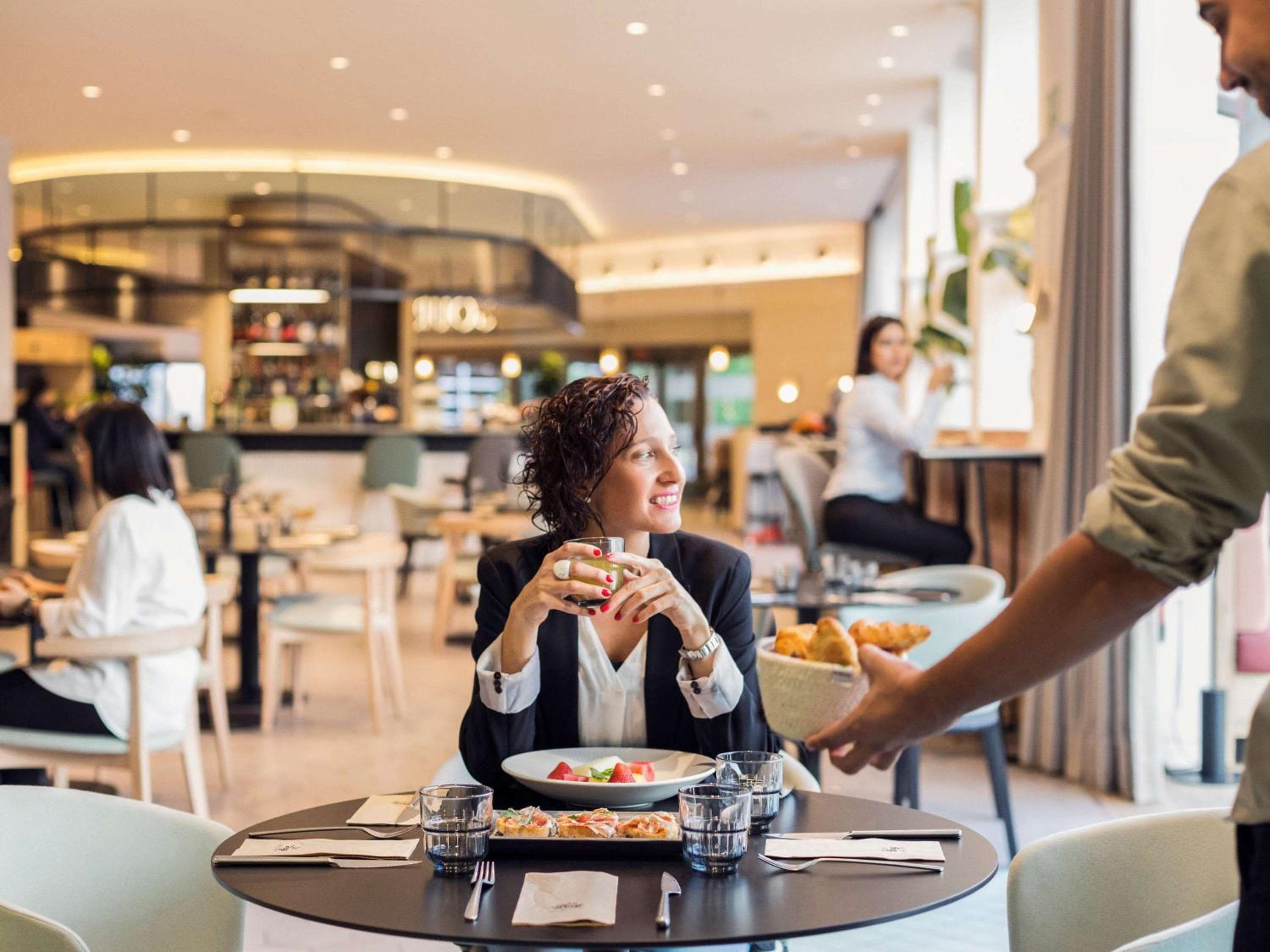 Novotel Madrid Feria and Airport — 14