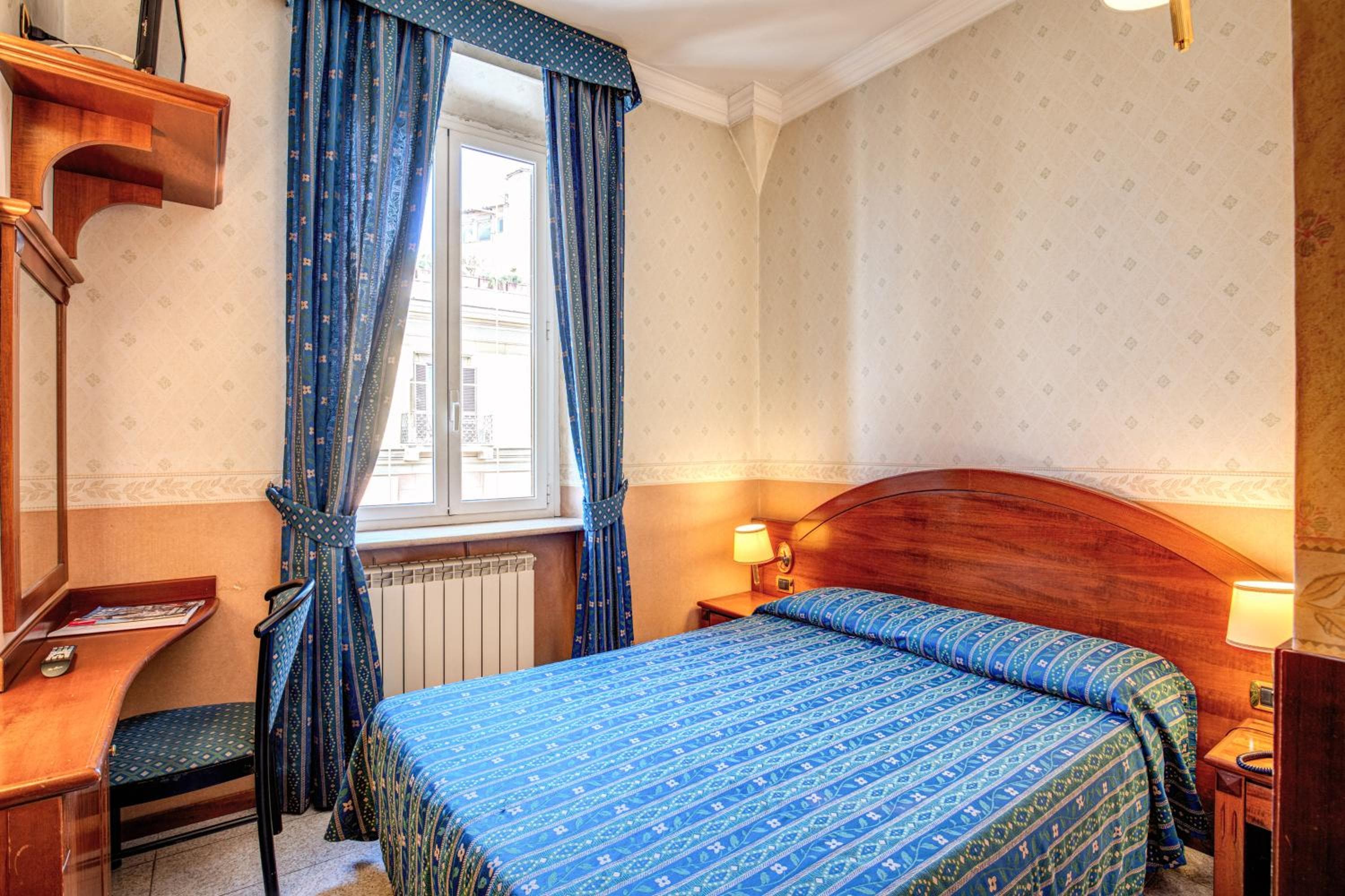 Hotel Verona Roma — 18
