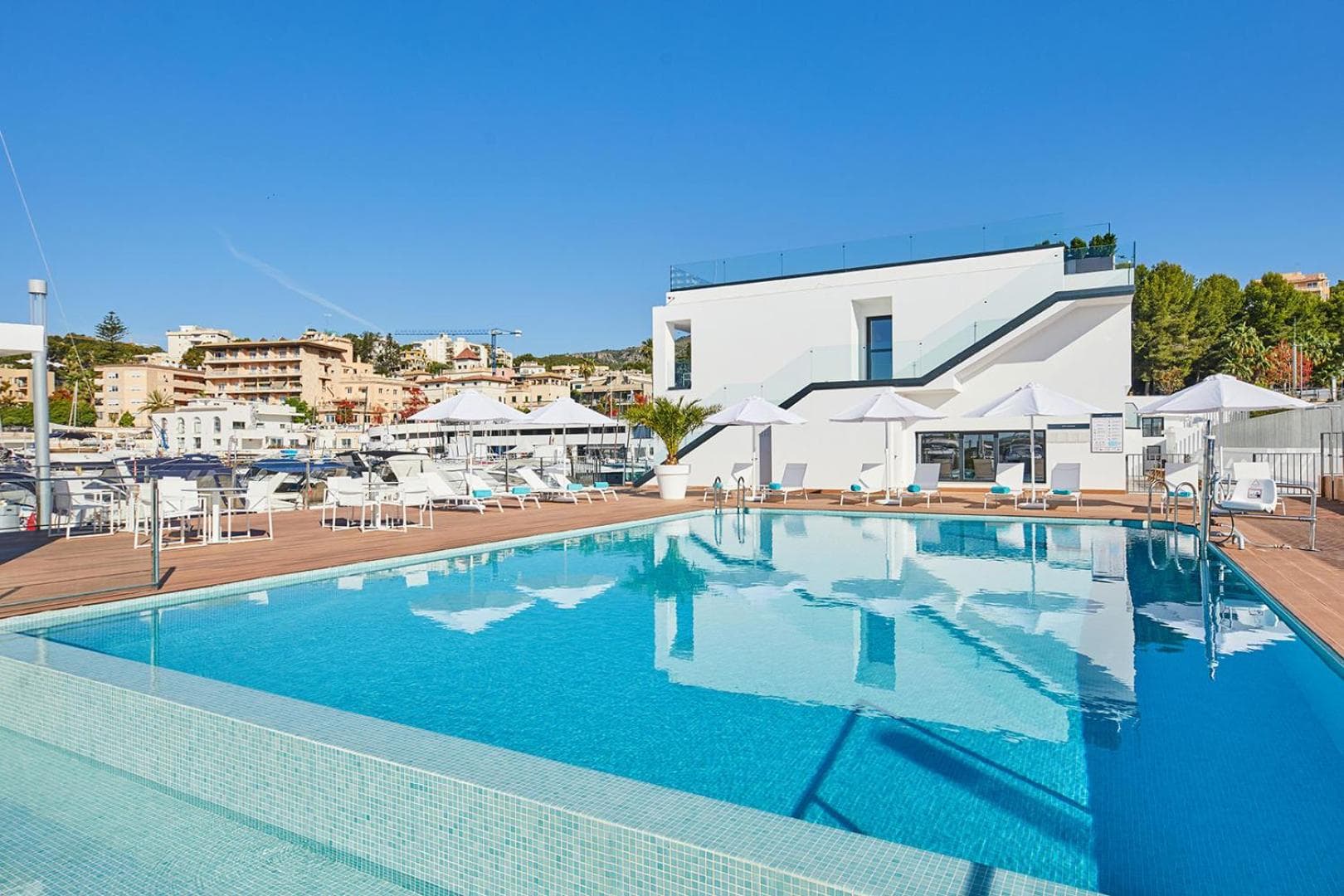 Calanova Sports Residence — 1