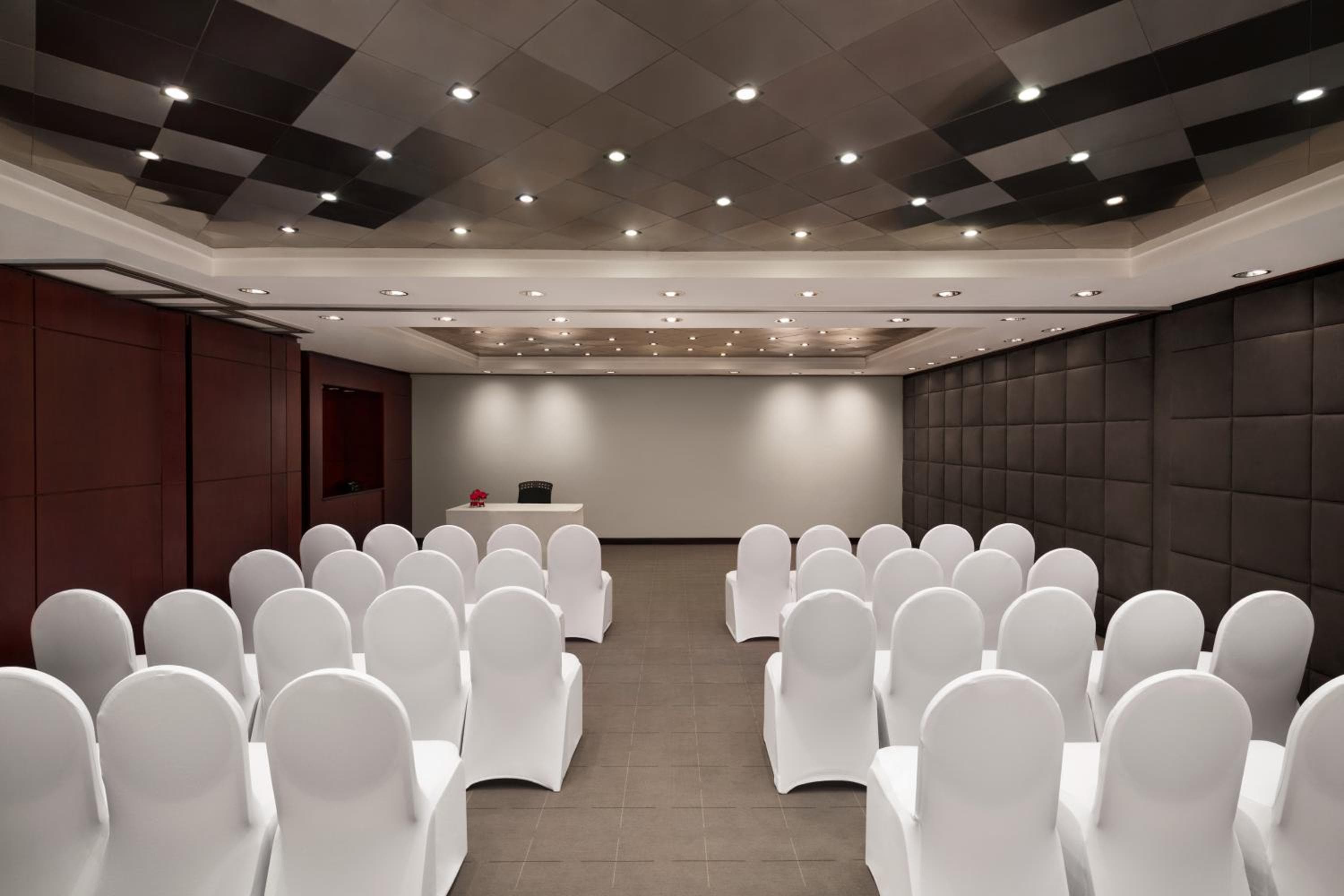 Ramada Plaza by Wyndham Dubai Deira — 2