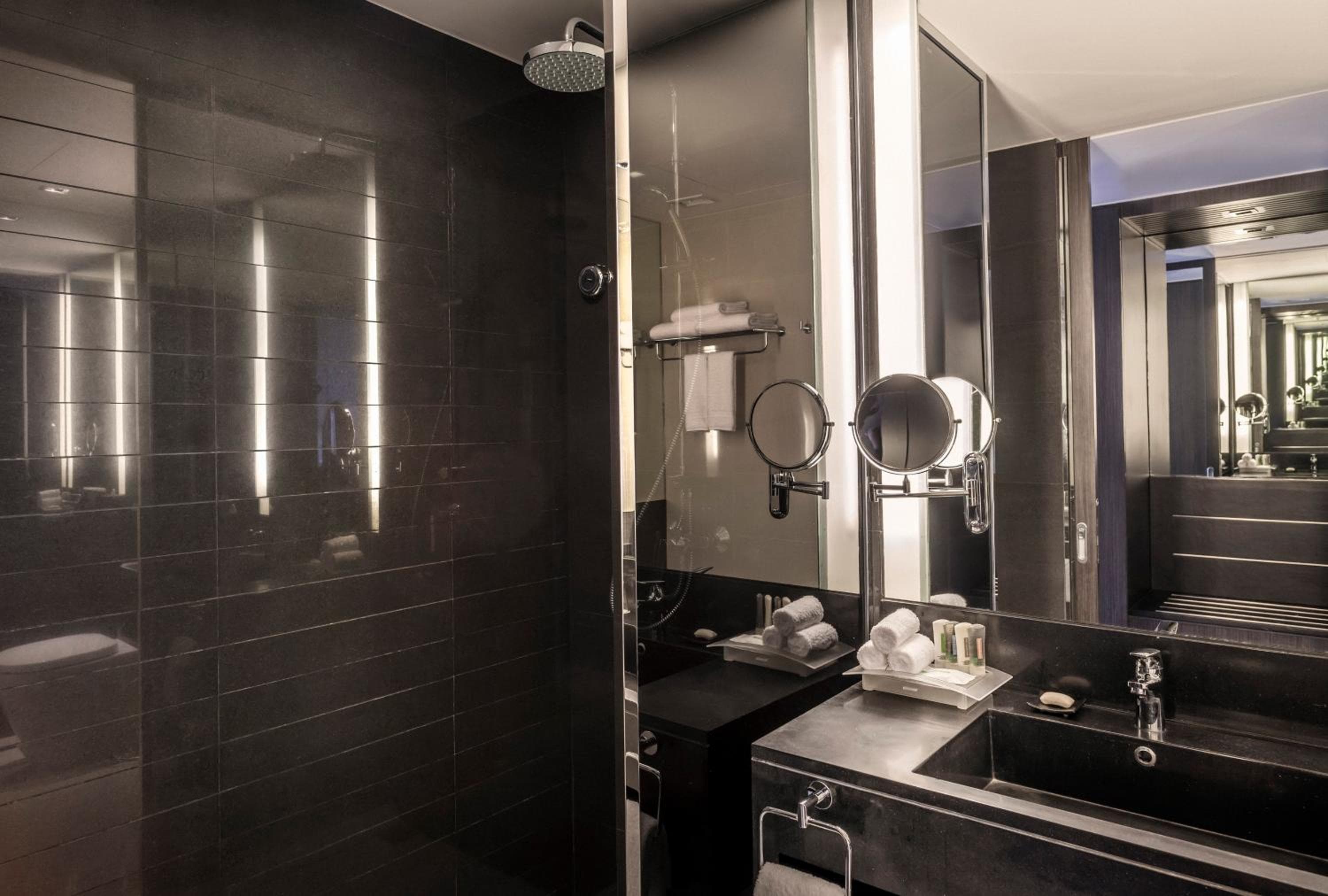 Holiday Inn Bangkok Sukhumvit by IHG — 17