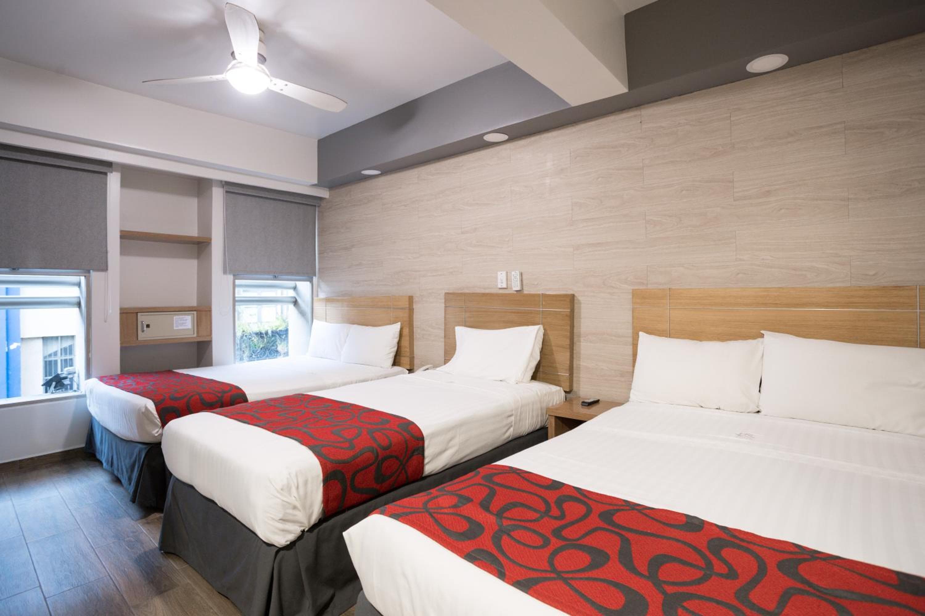 Hotel Roble — 9