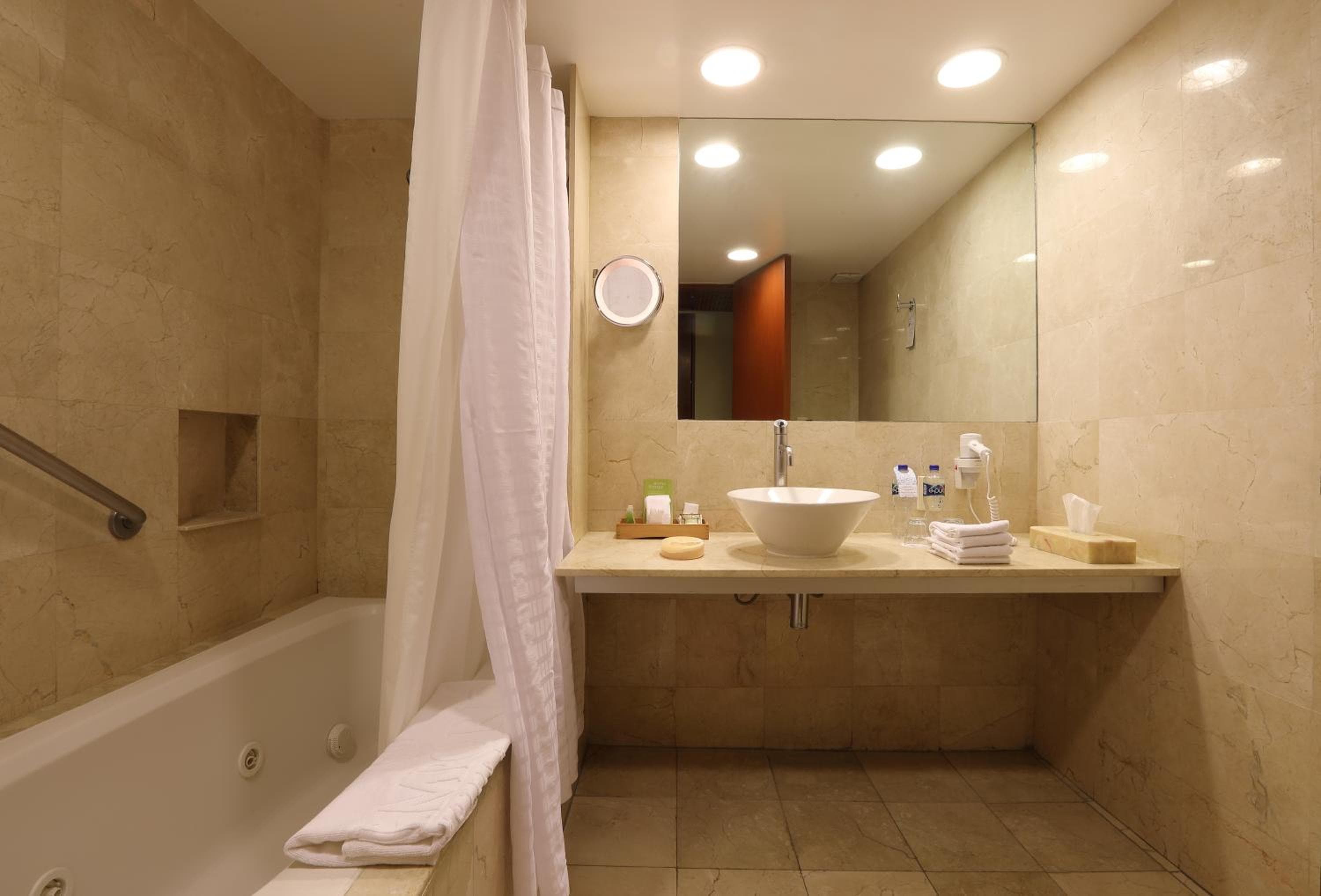 Emporio Riforma — 10