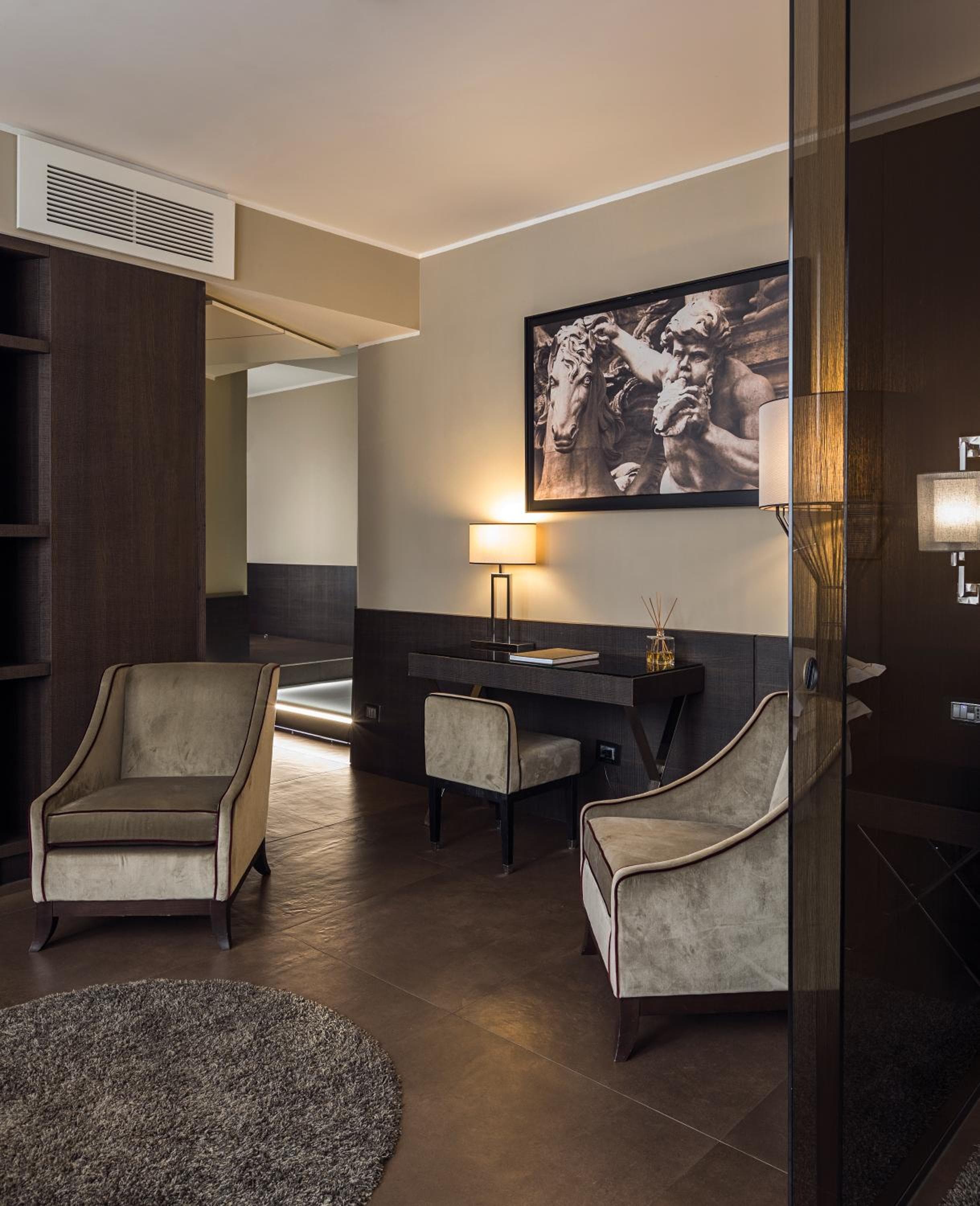 Hotel Roma — 6