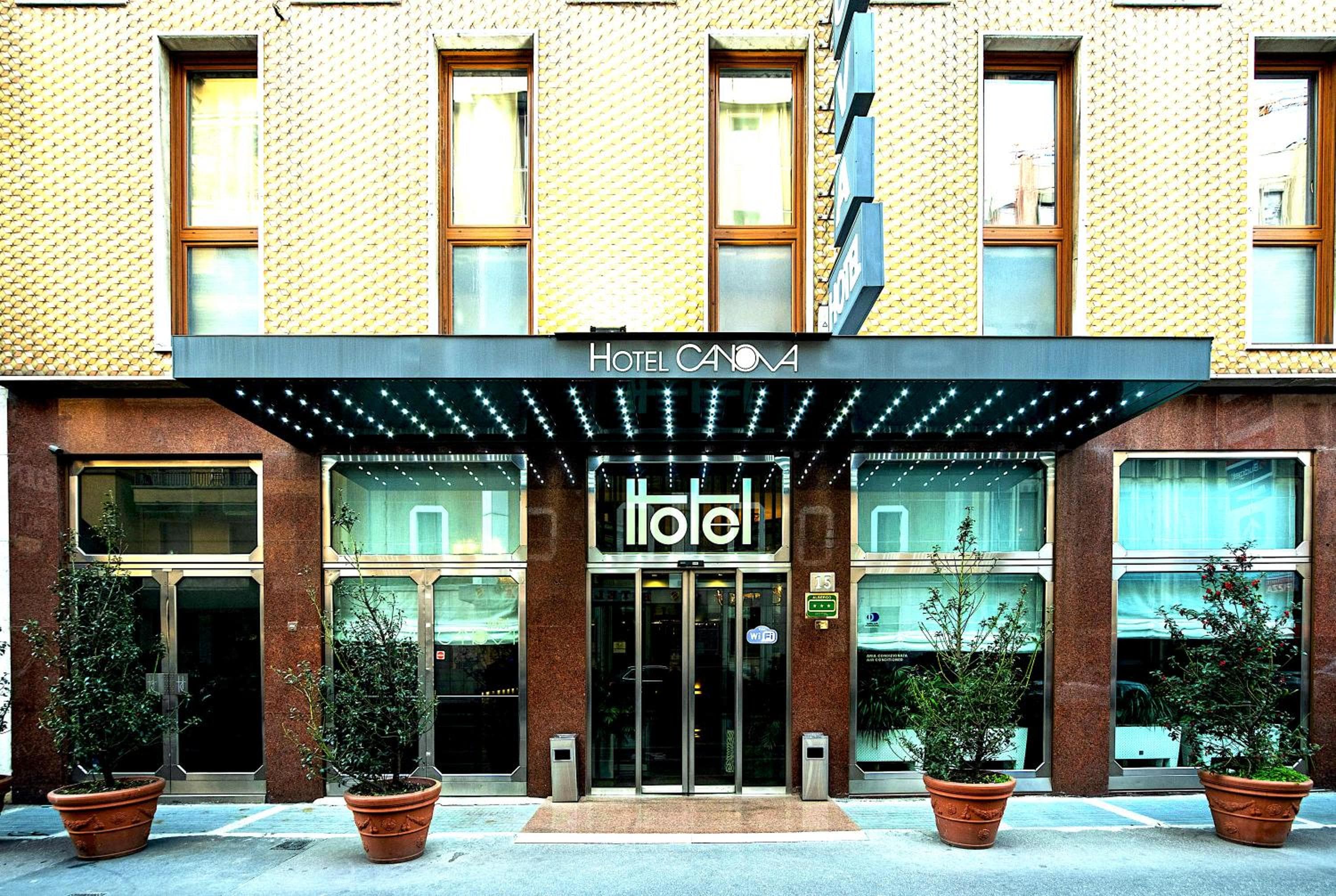 Canova Hotel — 1
