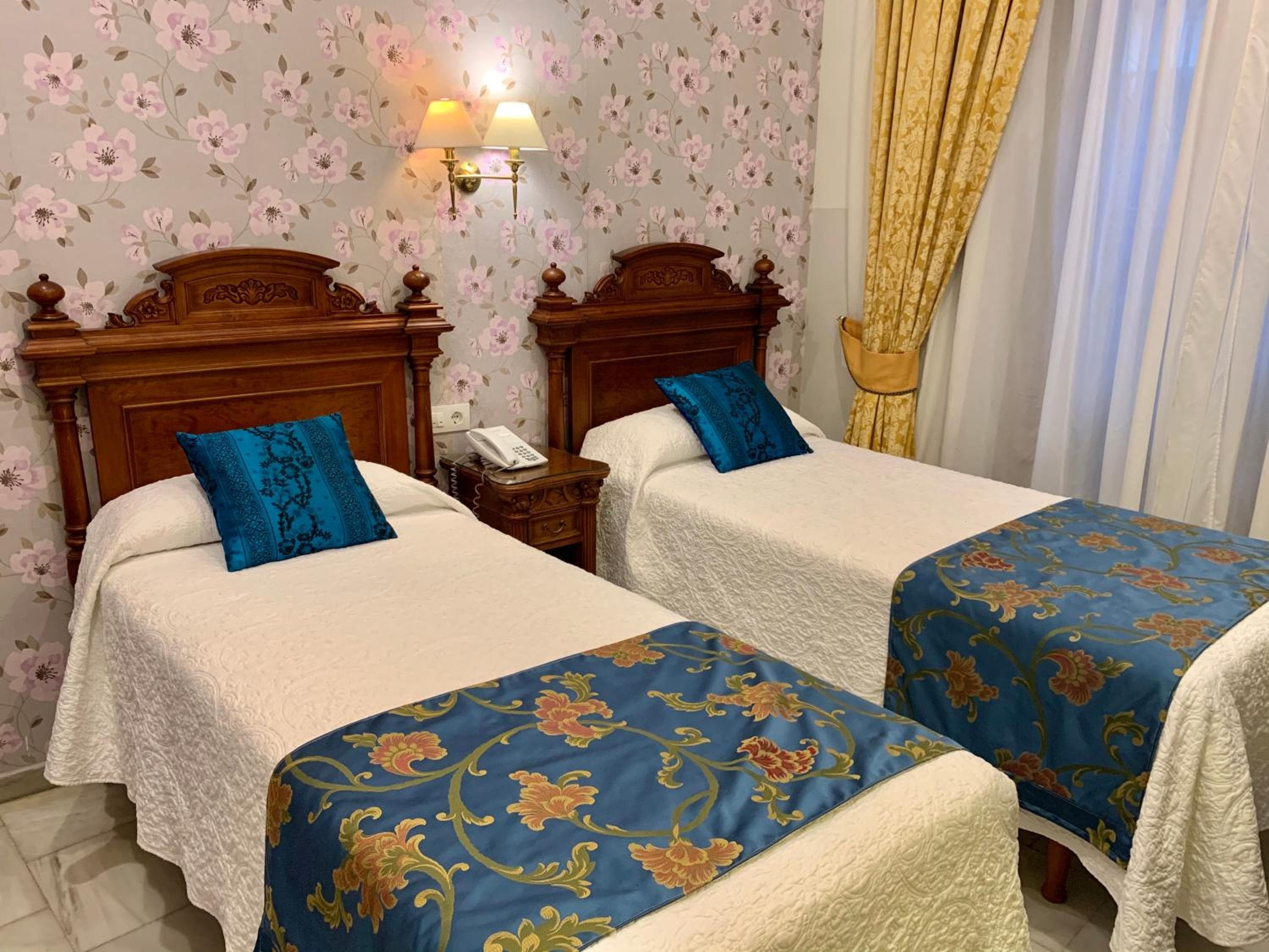 Hotel Europa Boutique Sevilla — 28