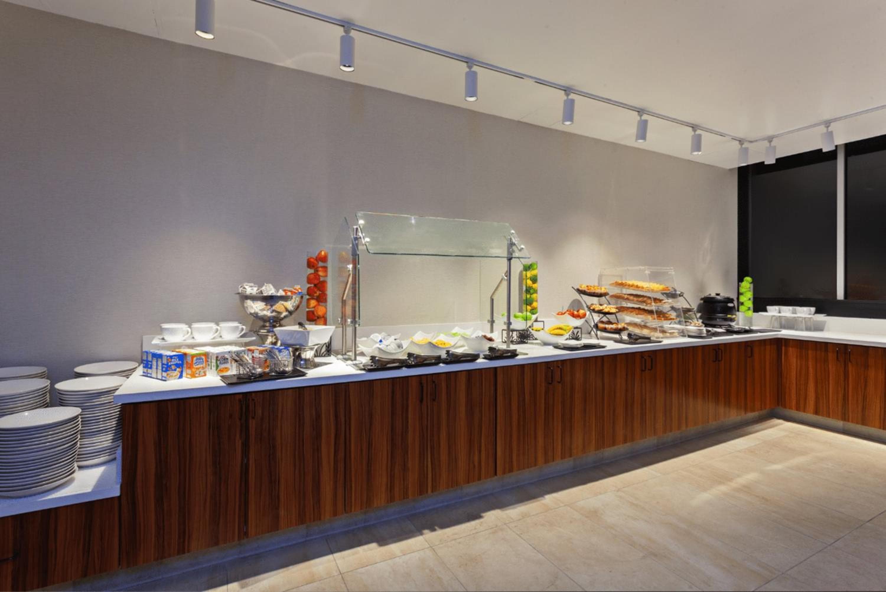 Holiday Inn Los Ángeles - Aeropuerto LAX, un hotel IHG — 14