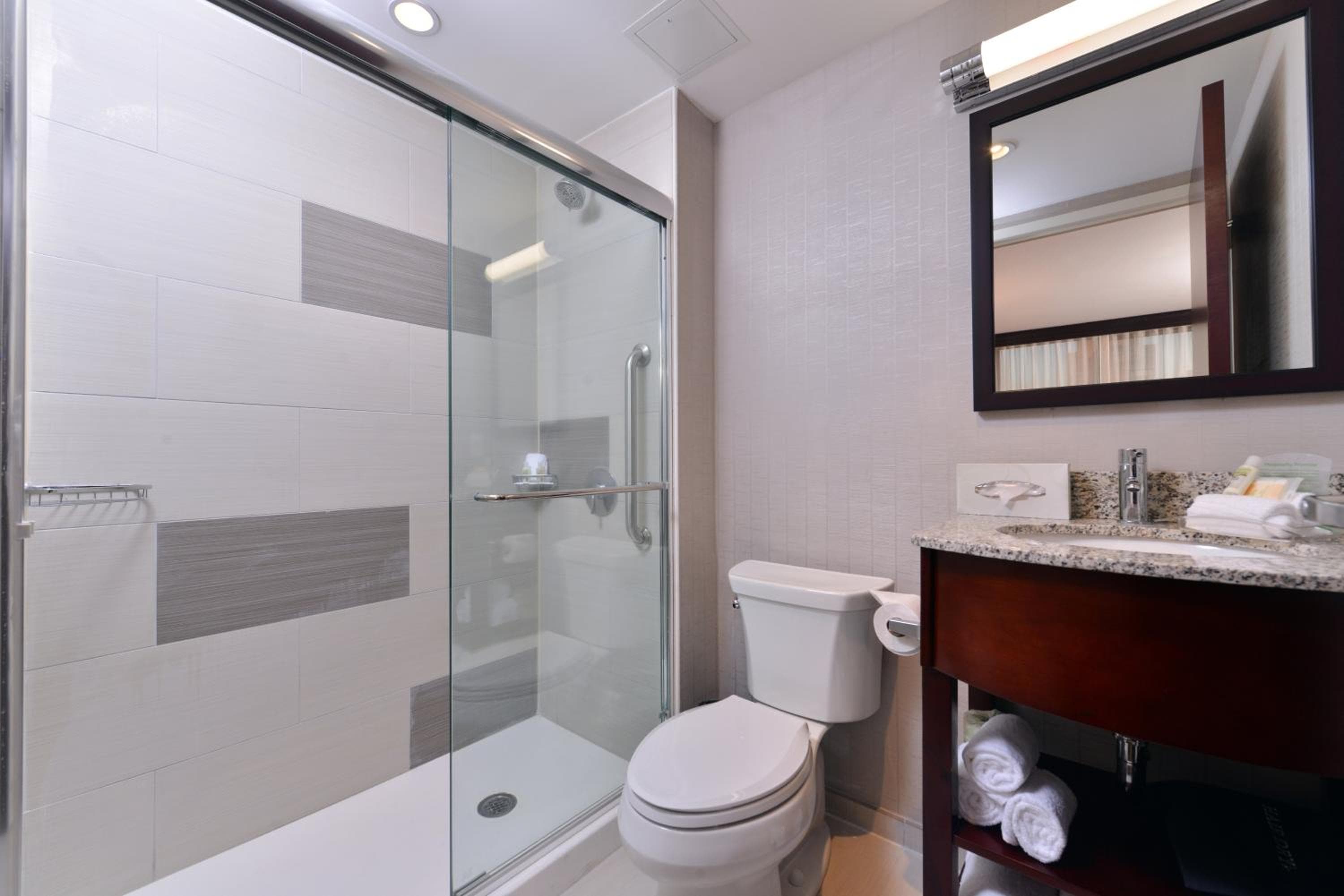 Holiday Inn New York City - Times Square by IHG — 17