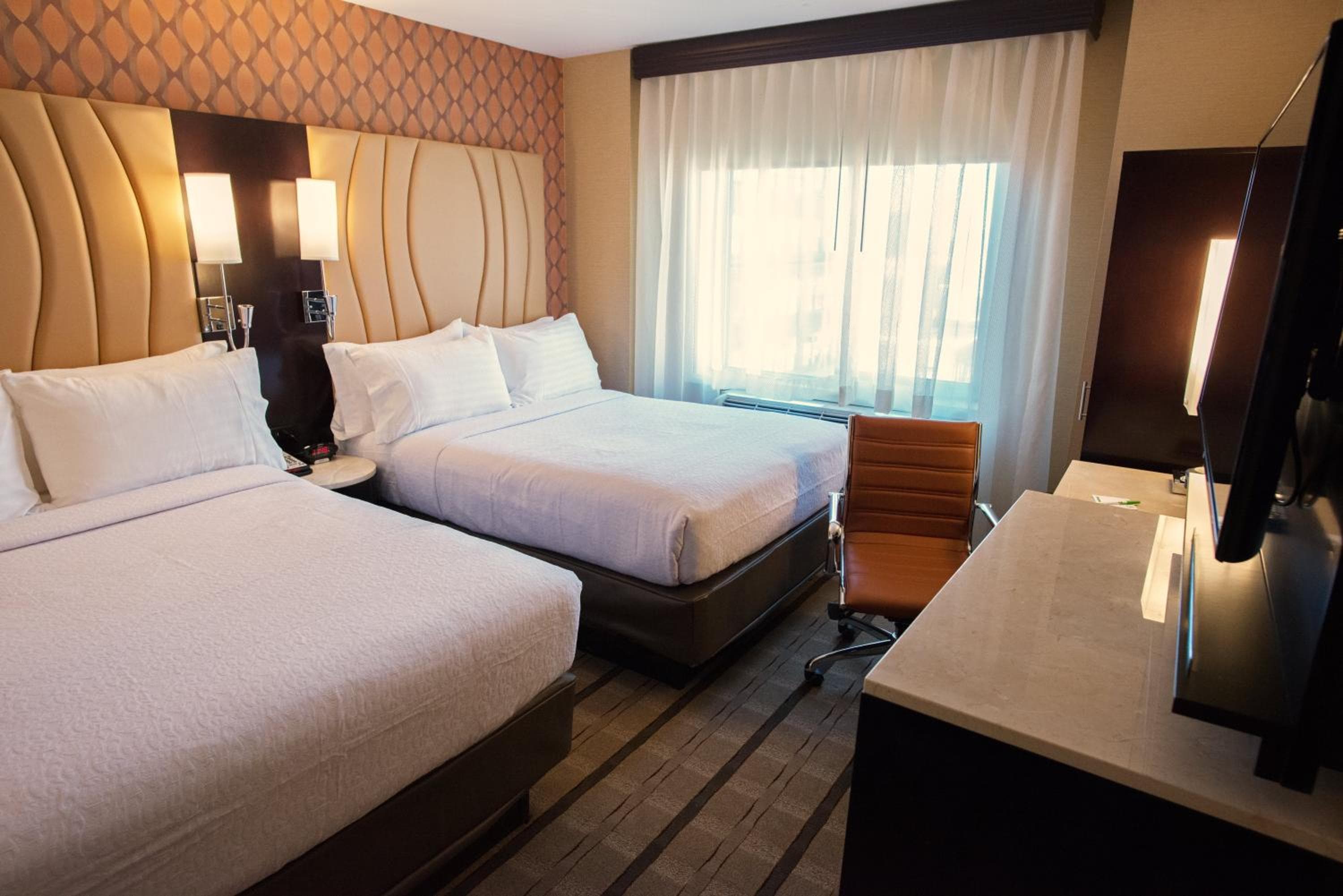 Holiday Inn New York City - Times Square by IHG — 13