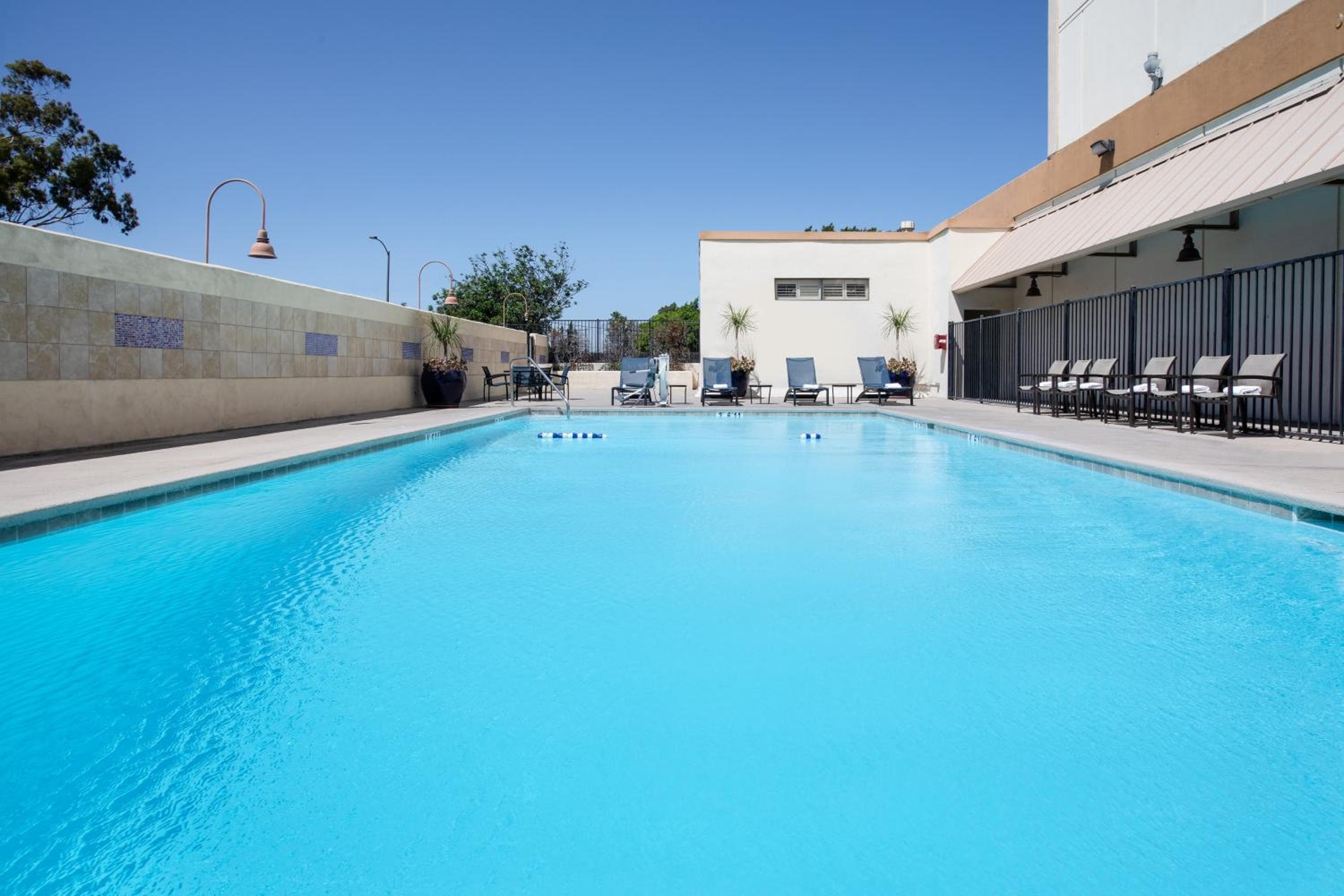 Holiday Inn Los Ángeles - Aeropuerto LAX, un hotel IHG — 19