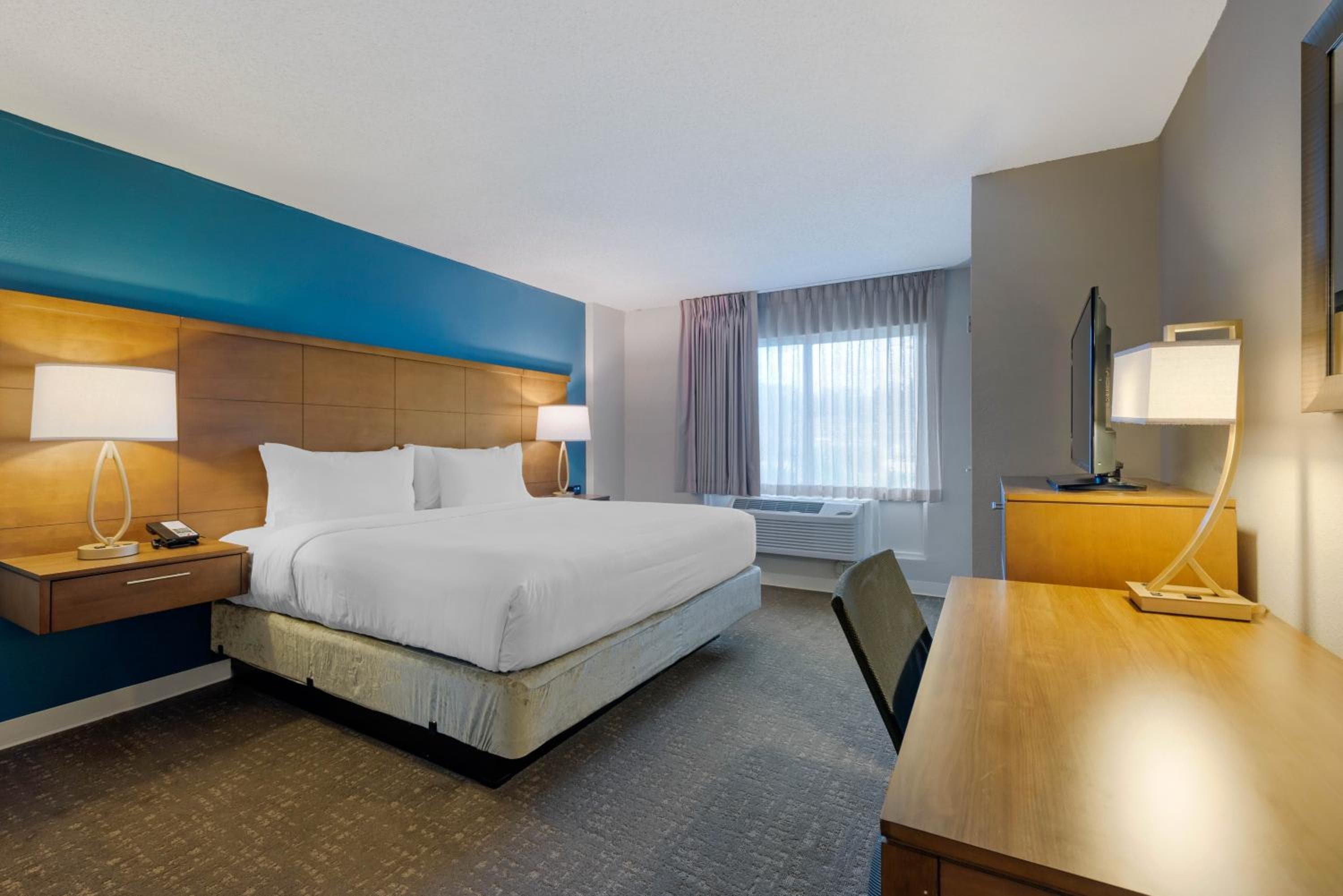 Staybridge Suites Orlando Royale Parc Suites by IHG — 29