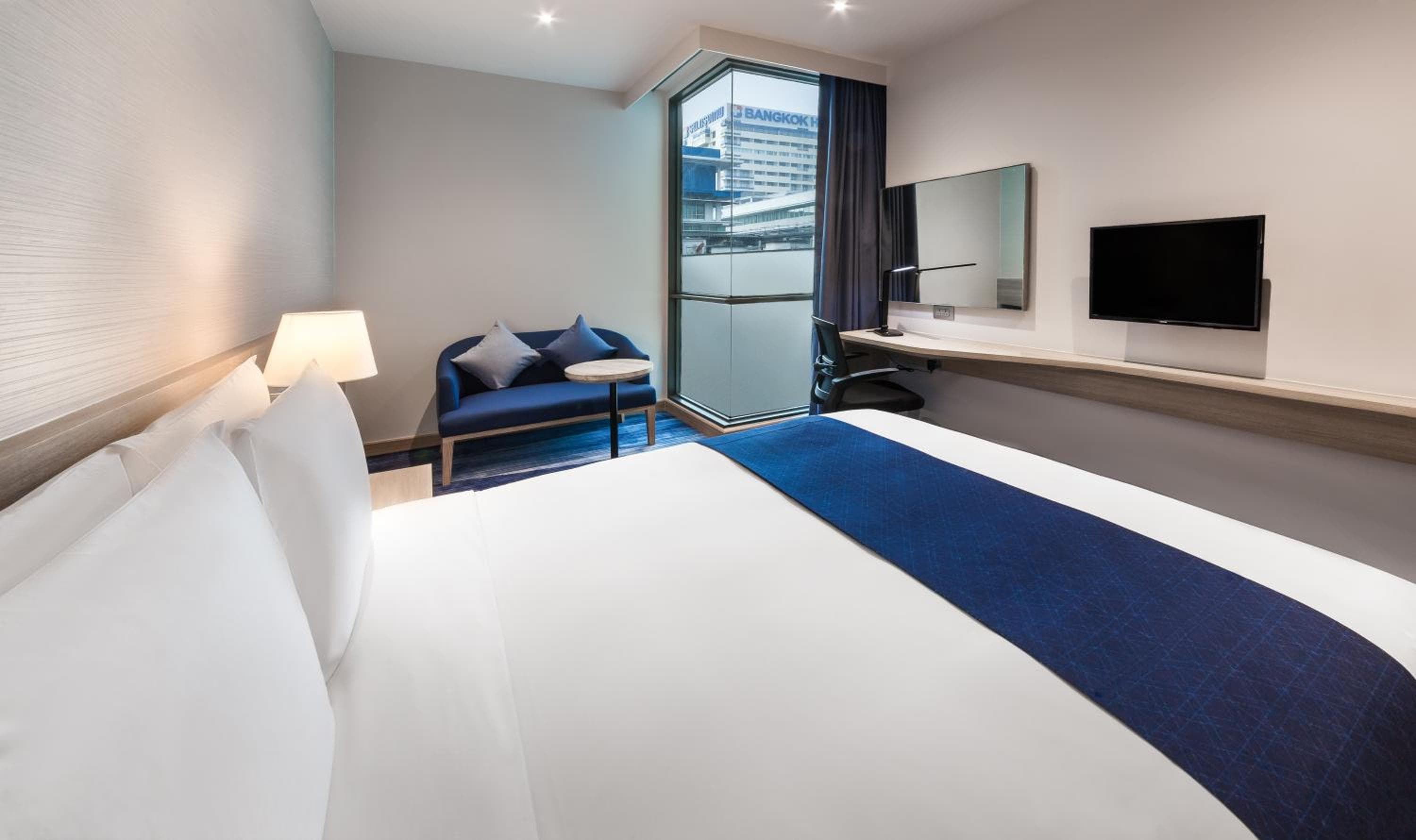Holiday Inn Express Bangkok Soi Soonvijai by IHG — 22