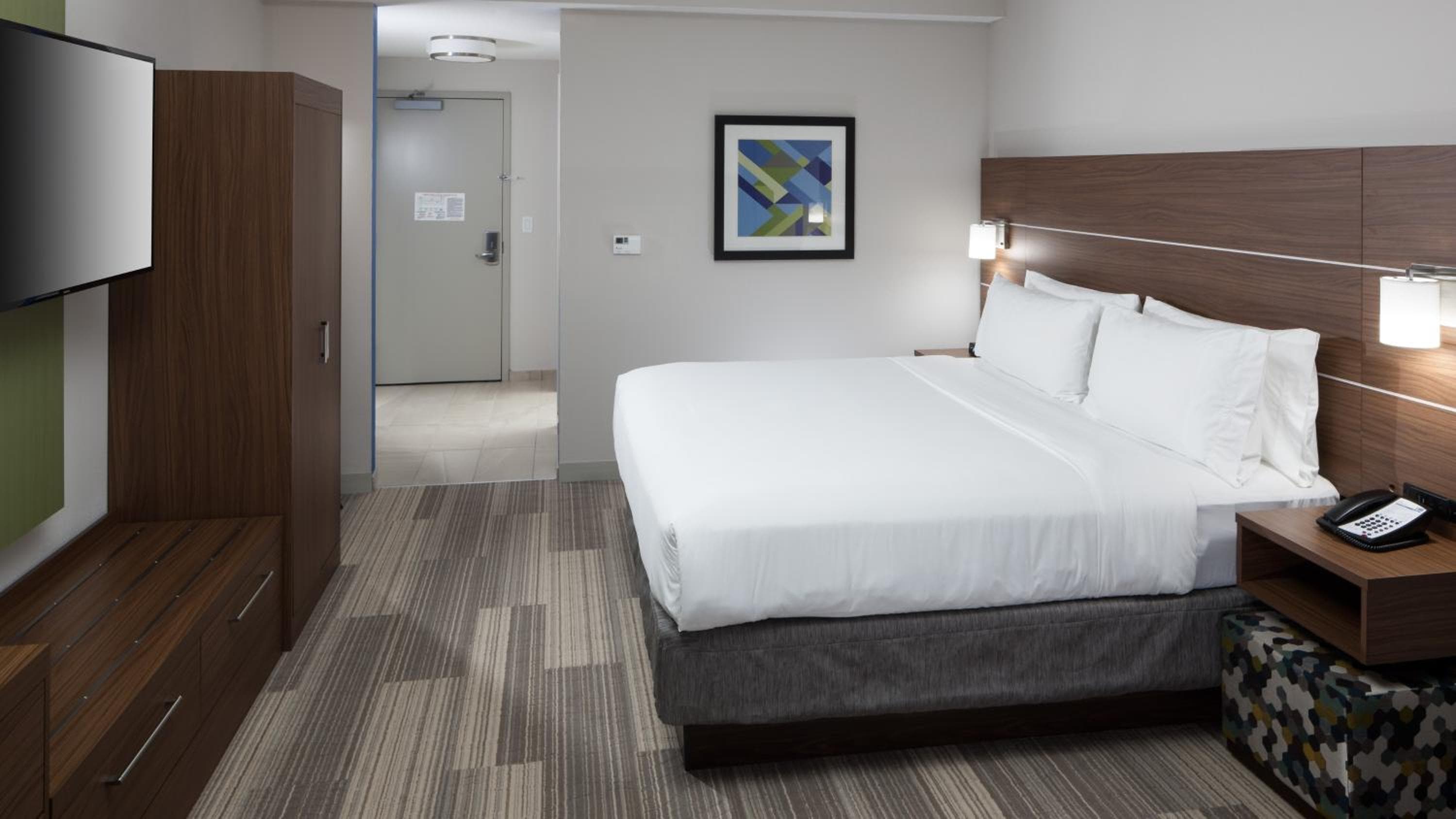 Holiday Inn Express & Suites Orlando At SeaWorld by IHG - With Free Shuttle Service to SeaWorld Parks — 27