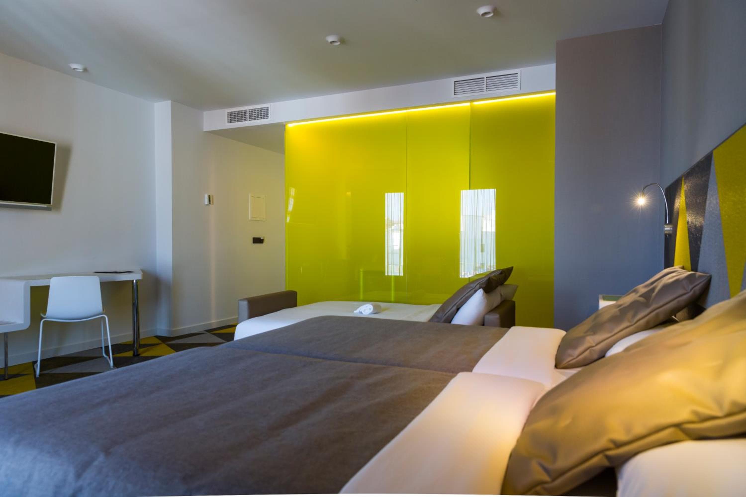 Hotel Macià Sevilla Kubb — 27