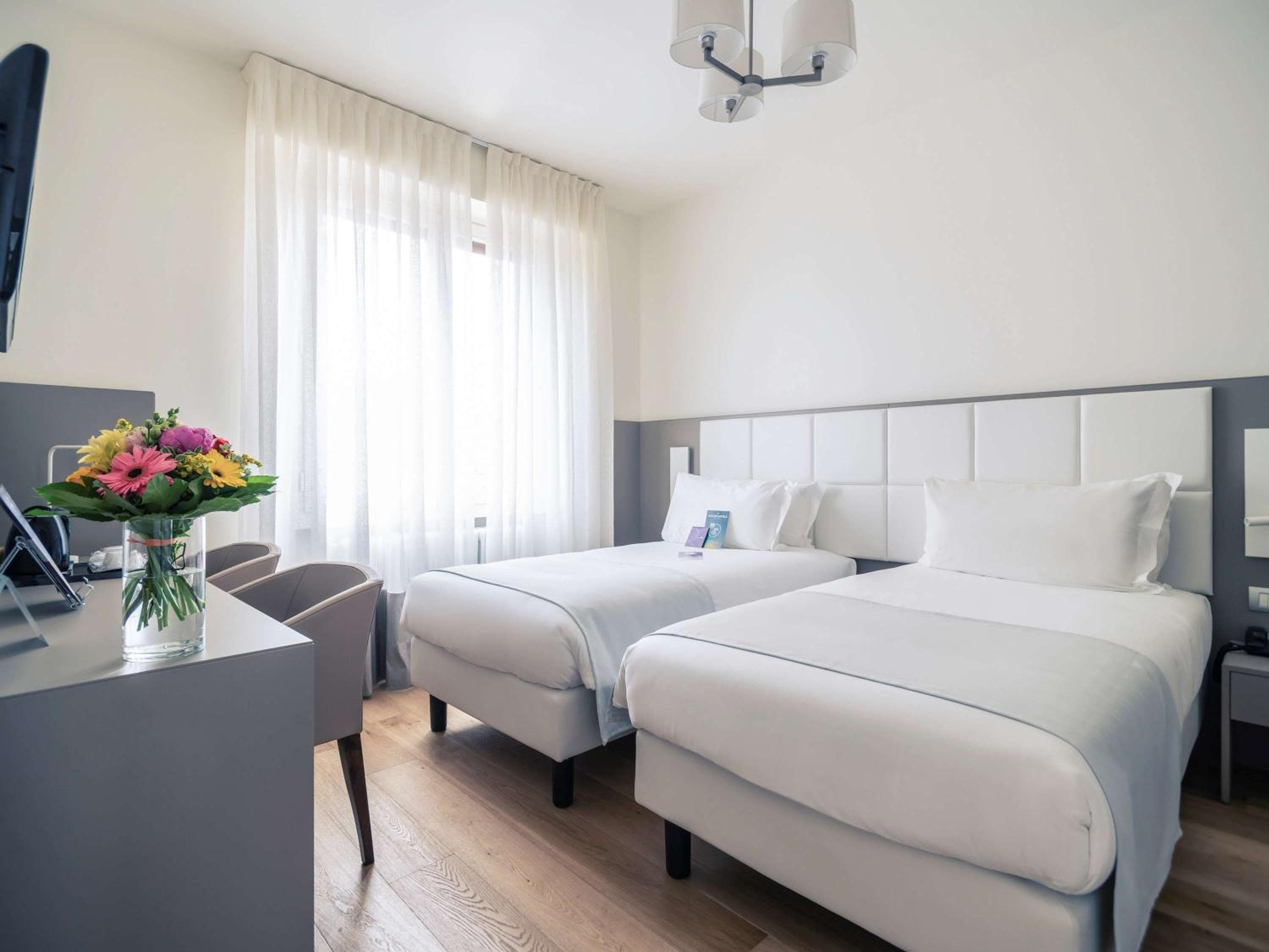 Hotel Mercure Milano Solari — 8