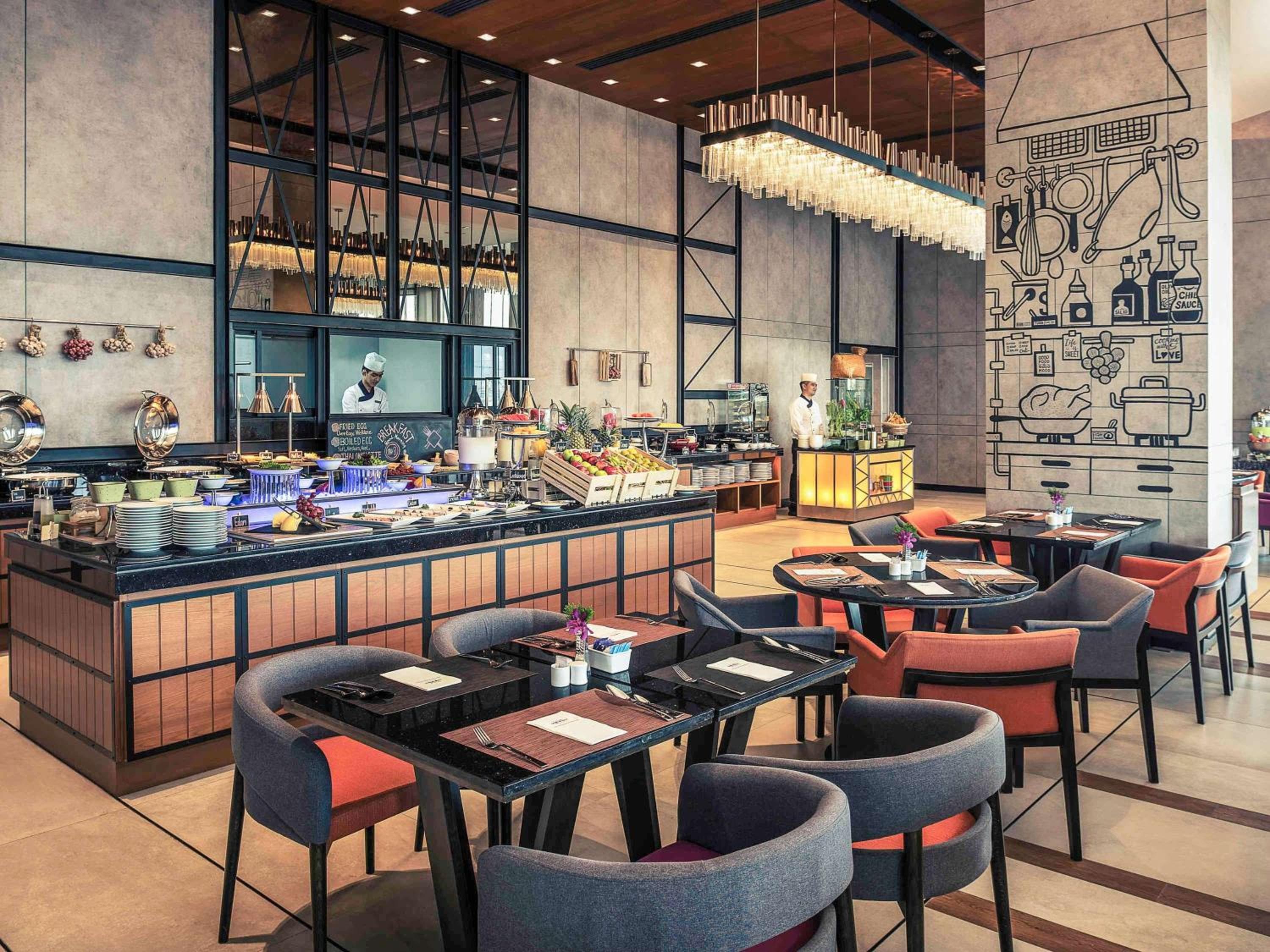 Mercure Bangkok Makkasan — 8