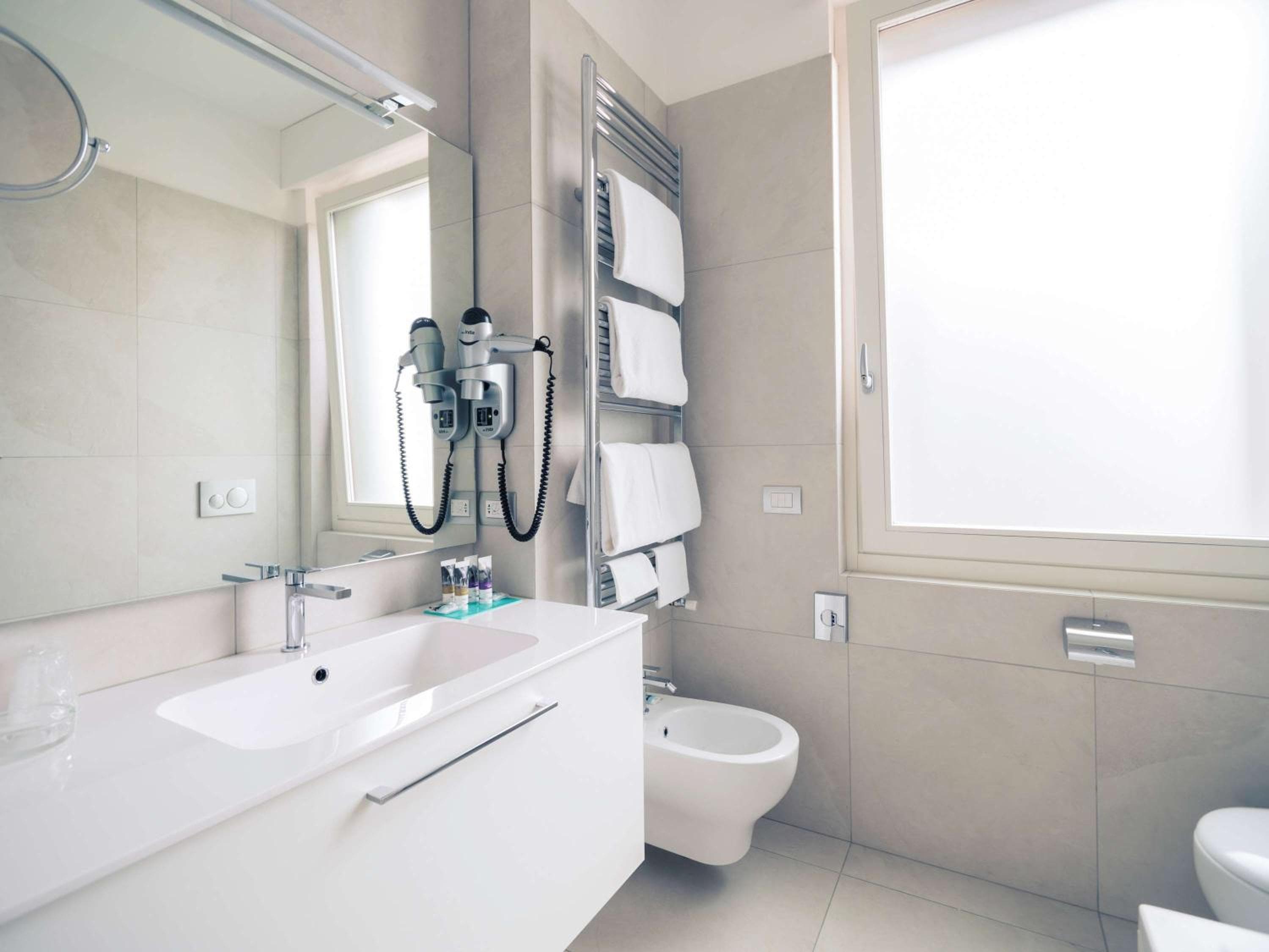 Hotel Mercure Milano Solari — 12