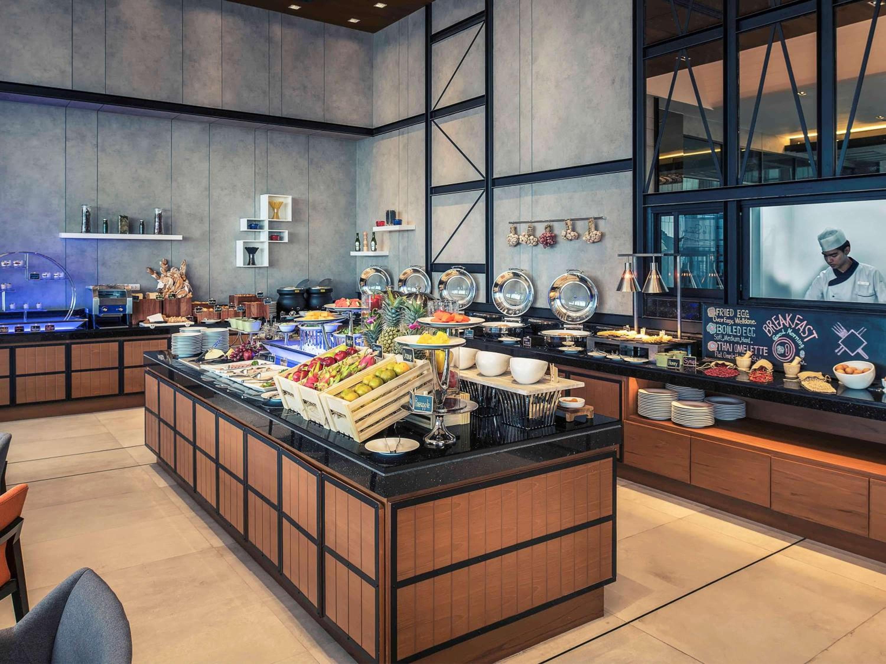 Mercure Bangkok Makkasan — 7