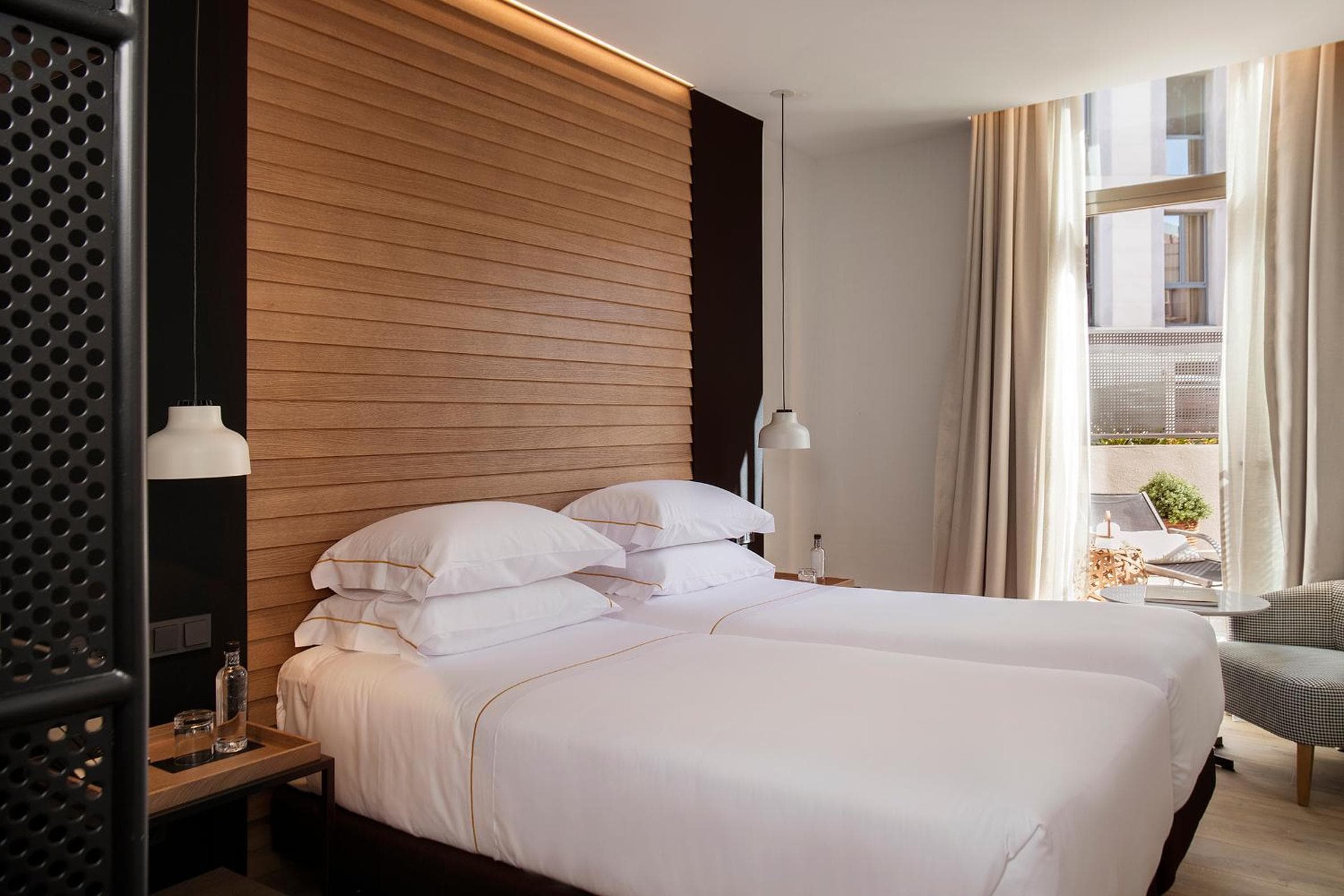 Casa Elliot de Bondia Hotel Group — 8