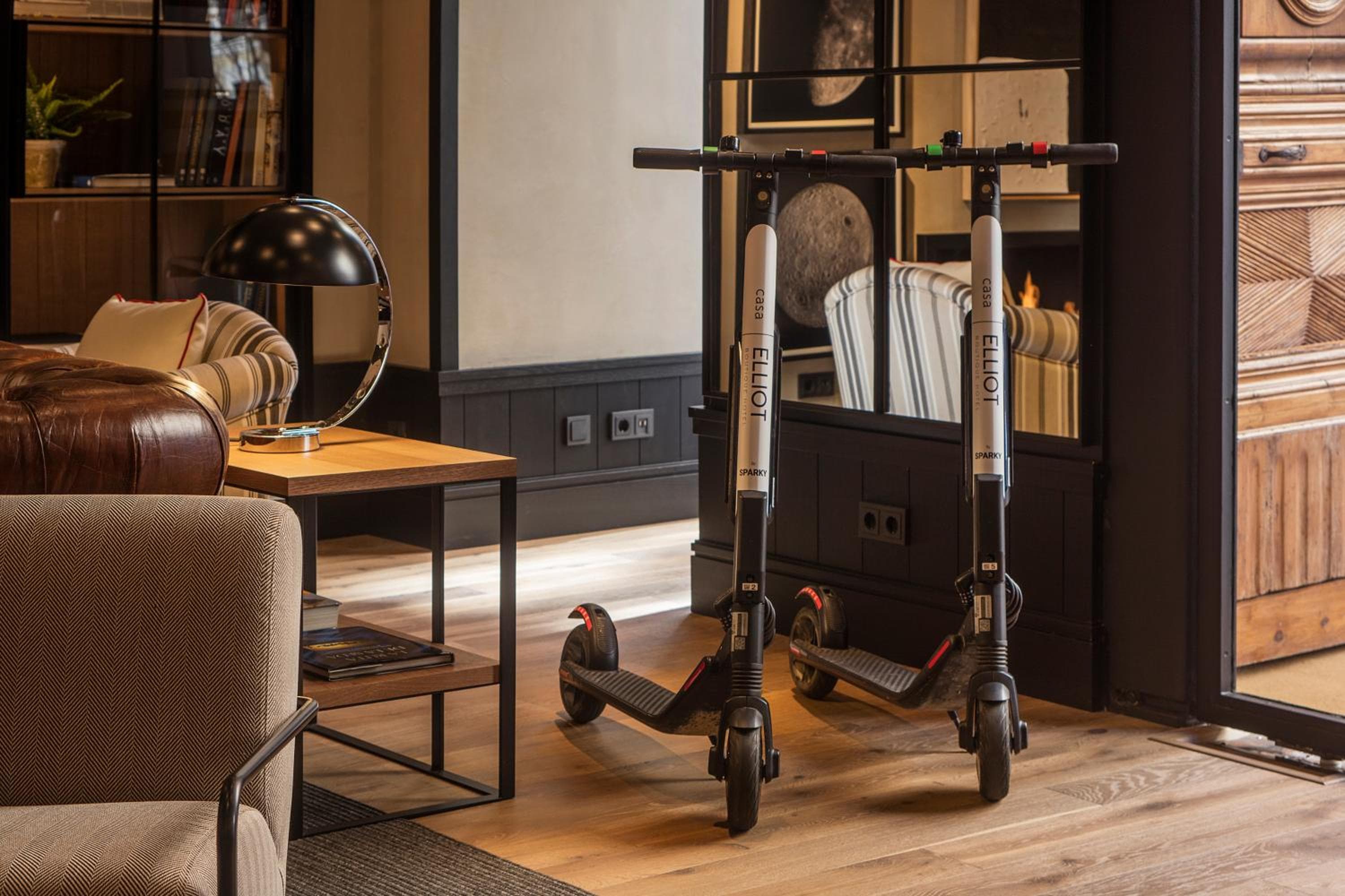 Casa Elliot de Bondia Hotel Group — 26