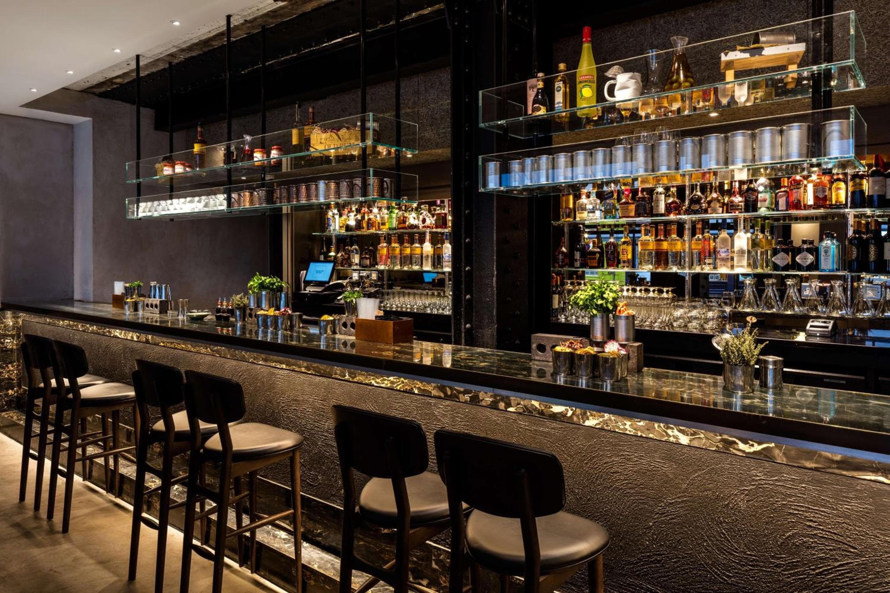Radisson Blu Hotel, London Mercer Street — 9
