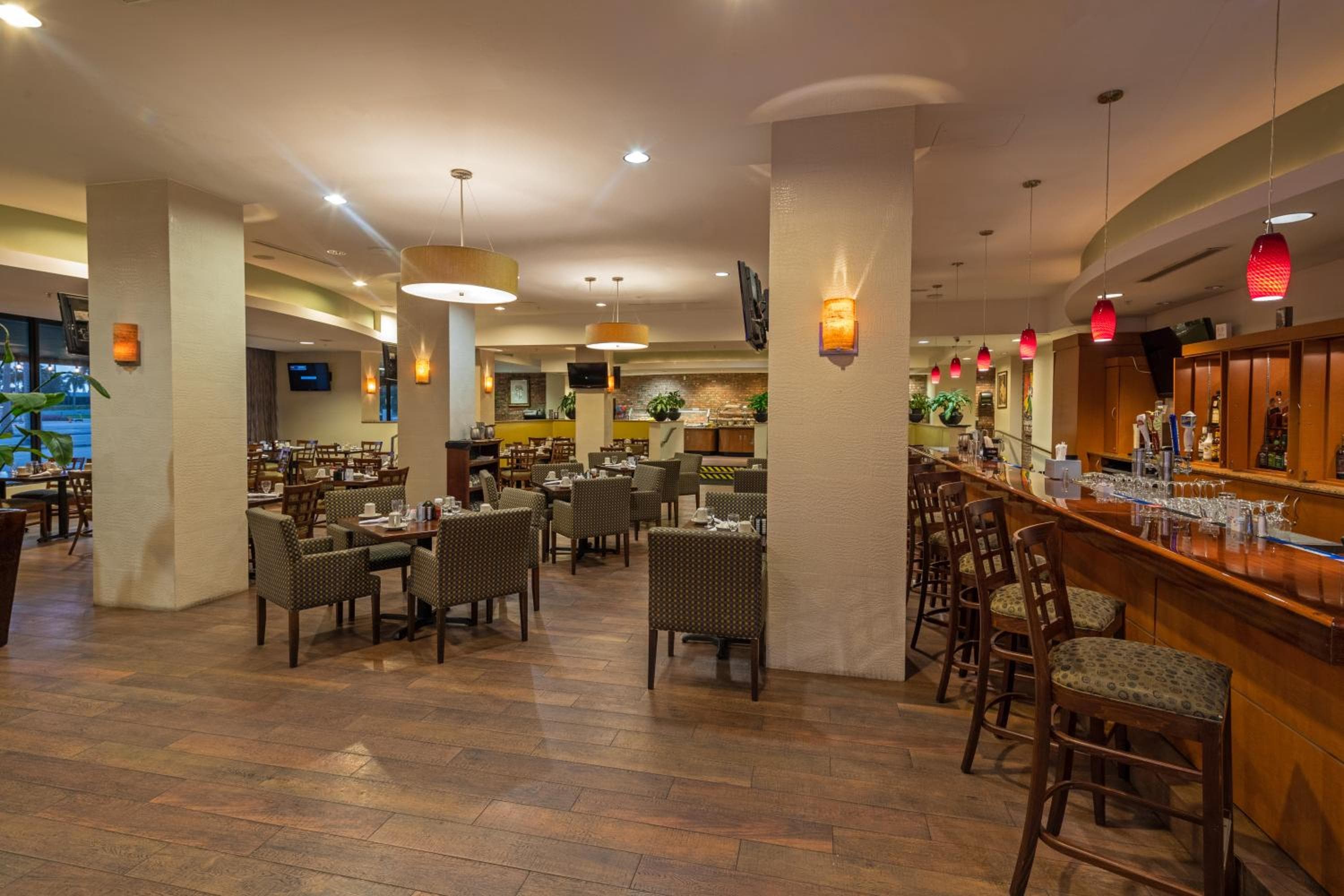 Holiday Inn Hotel Port of Miami-Downtown by IHG — 7