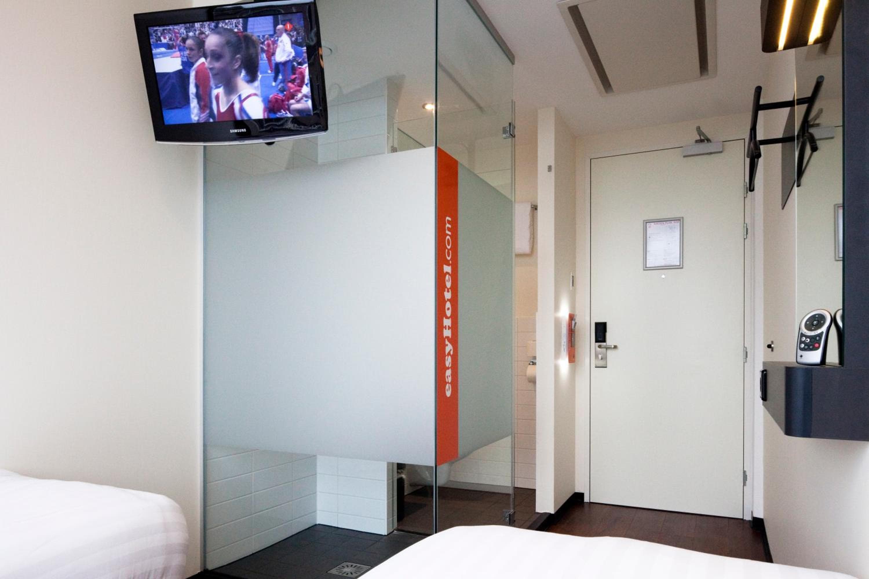 easyHotel Amsterdam City Centre South — 22