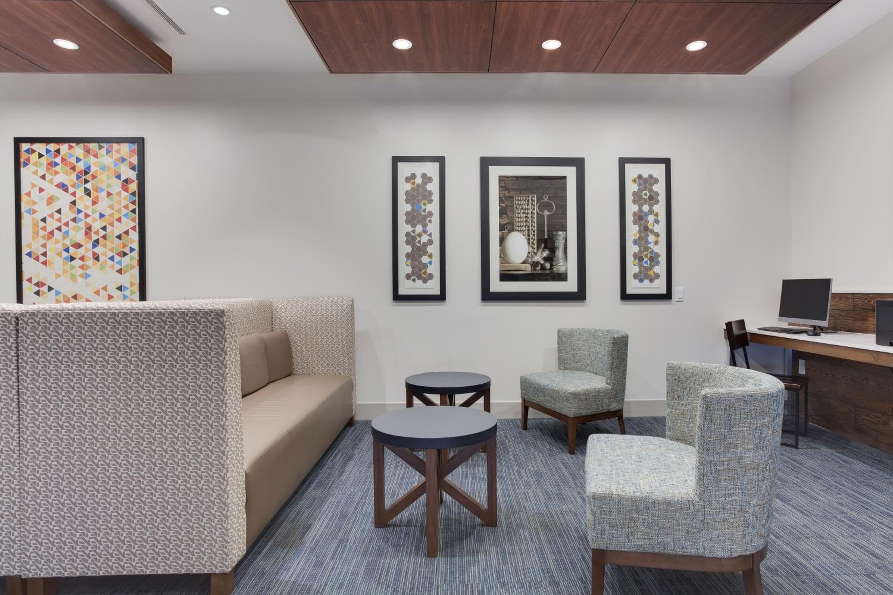 Holiday Inn Express Hotel & Suites Fort Lauderdale Airport/Cruise Port by IHG — 11