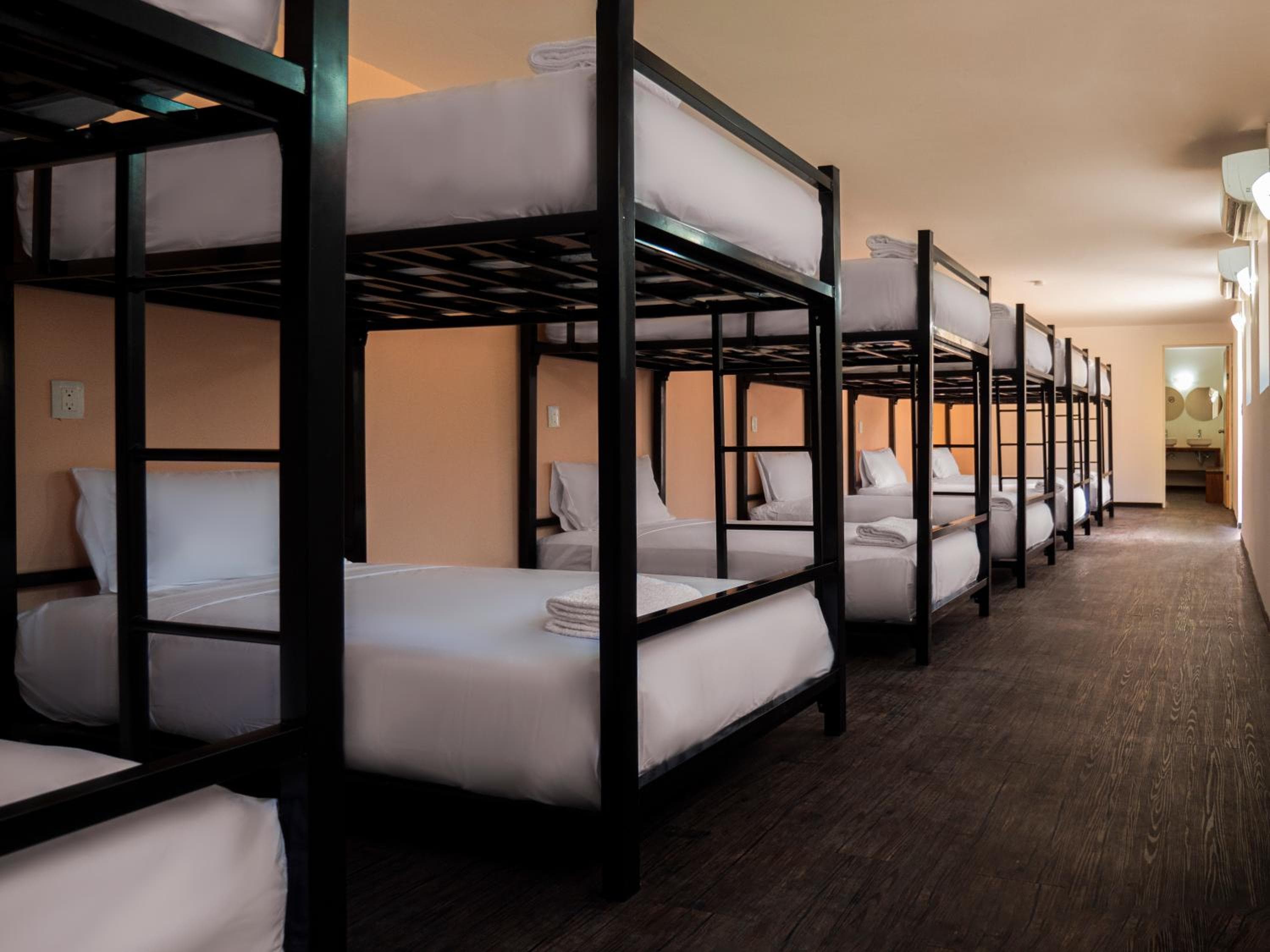 Colorbox beds and rooms — 25