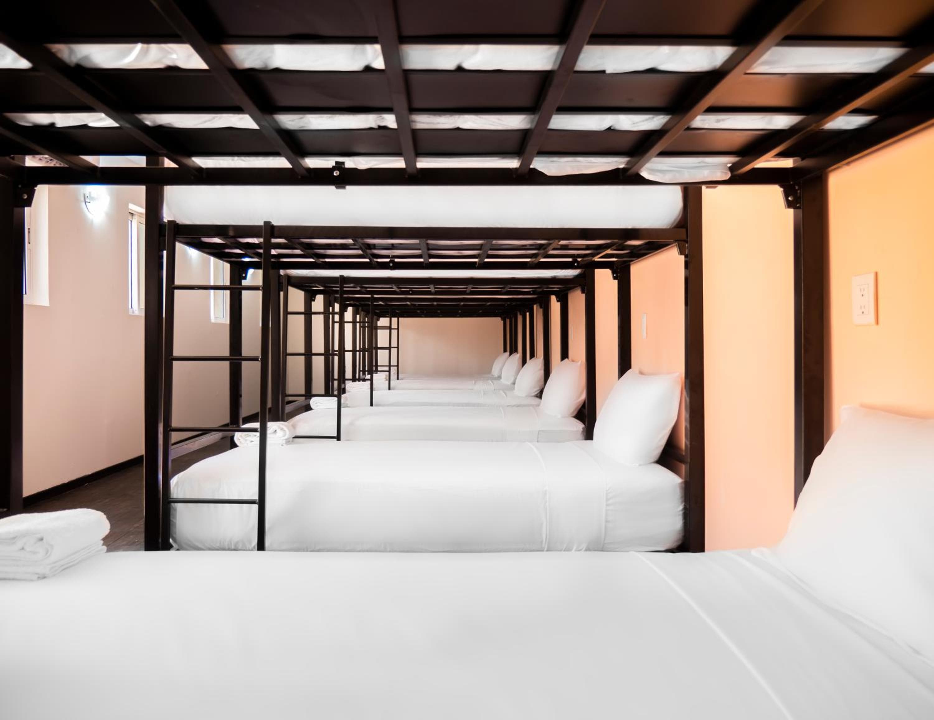 Colorbox beds and rooms — 8
