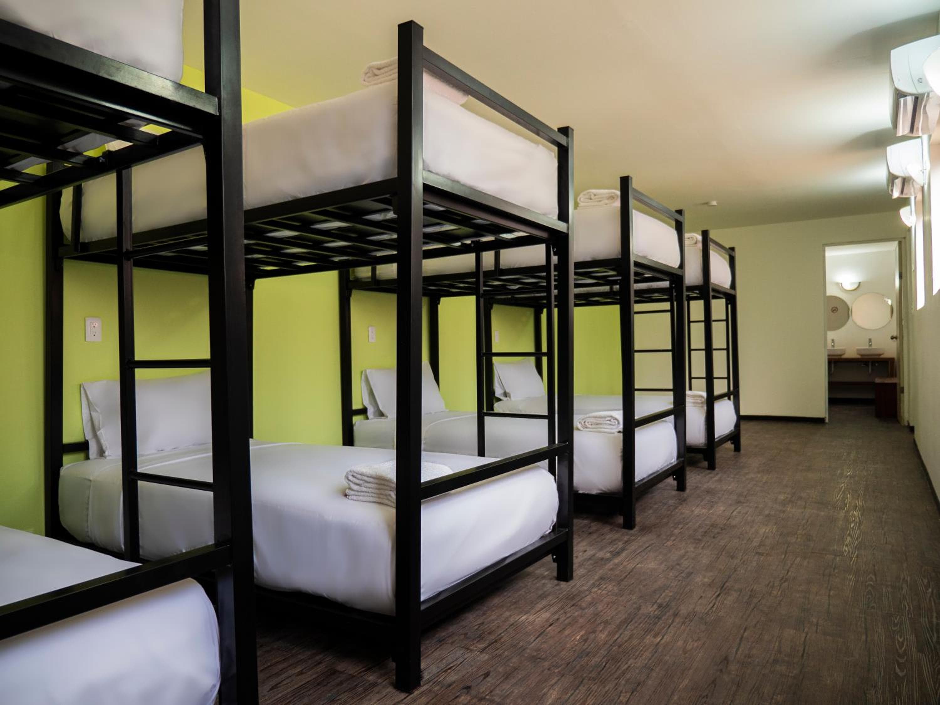 Colorbox beds and rooms — 28