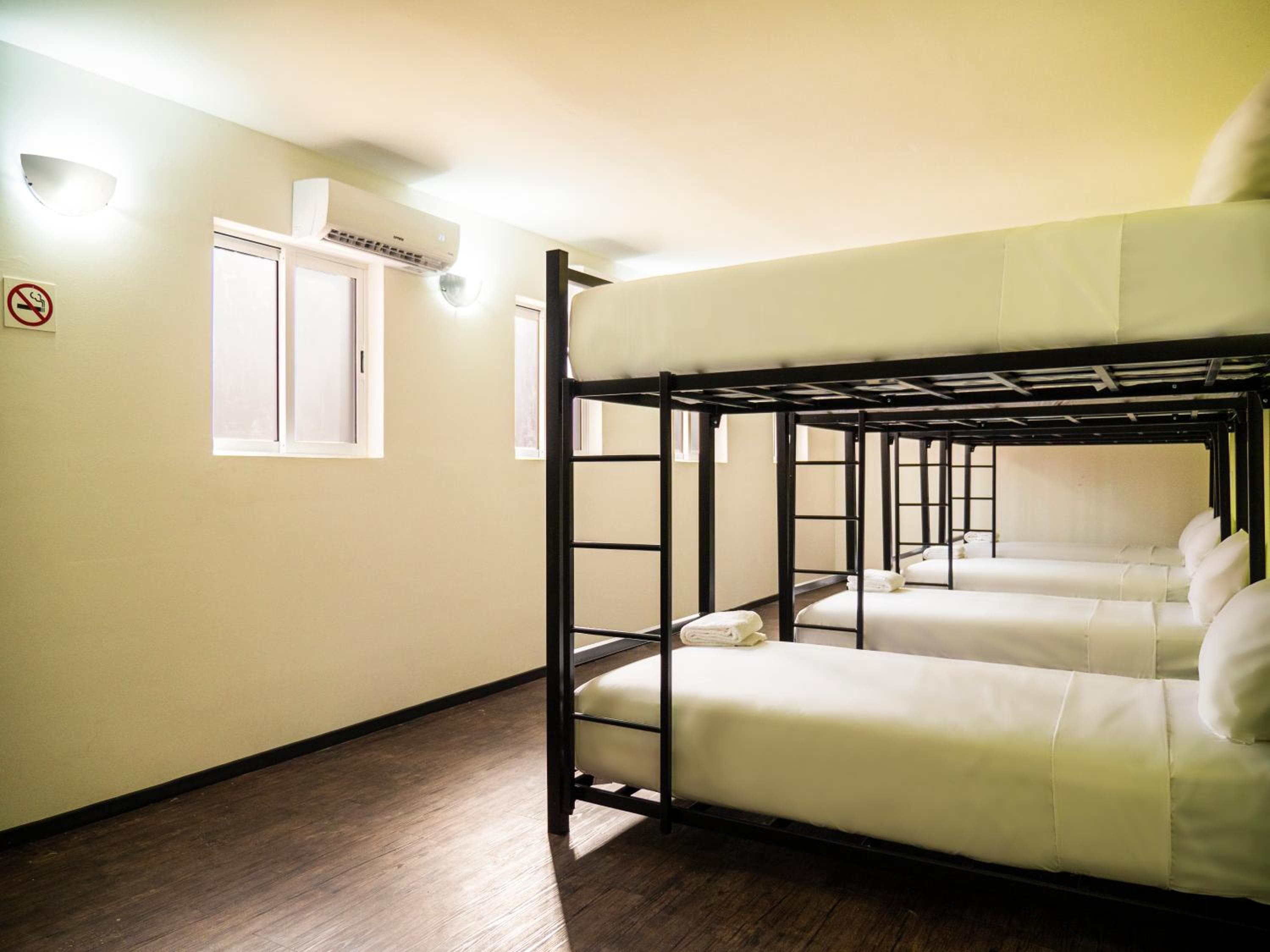 Colorbox beds and rooms — 27