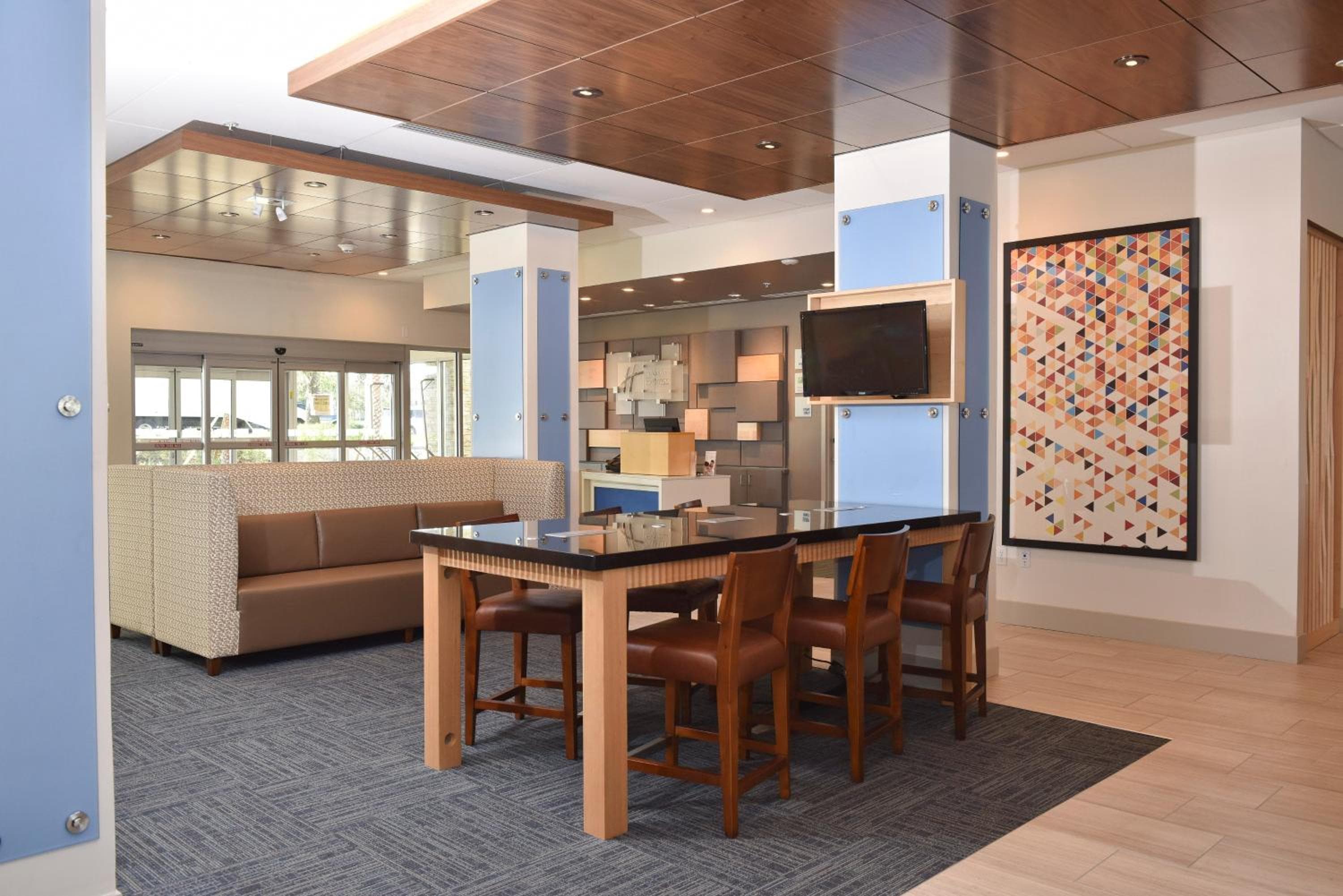 Holiday Inn Express & Suites - Orlando - Southeast, ein IHG Hotel — 26
