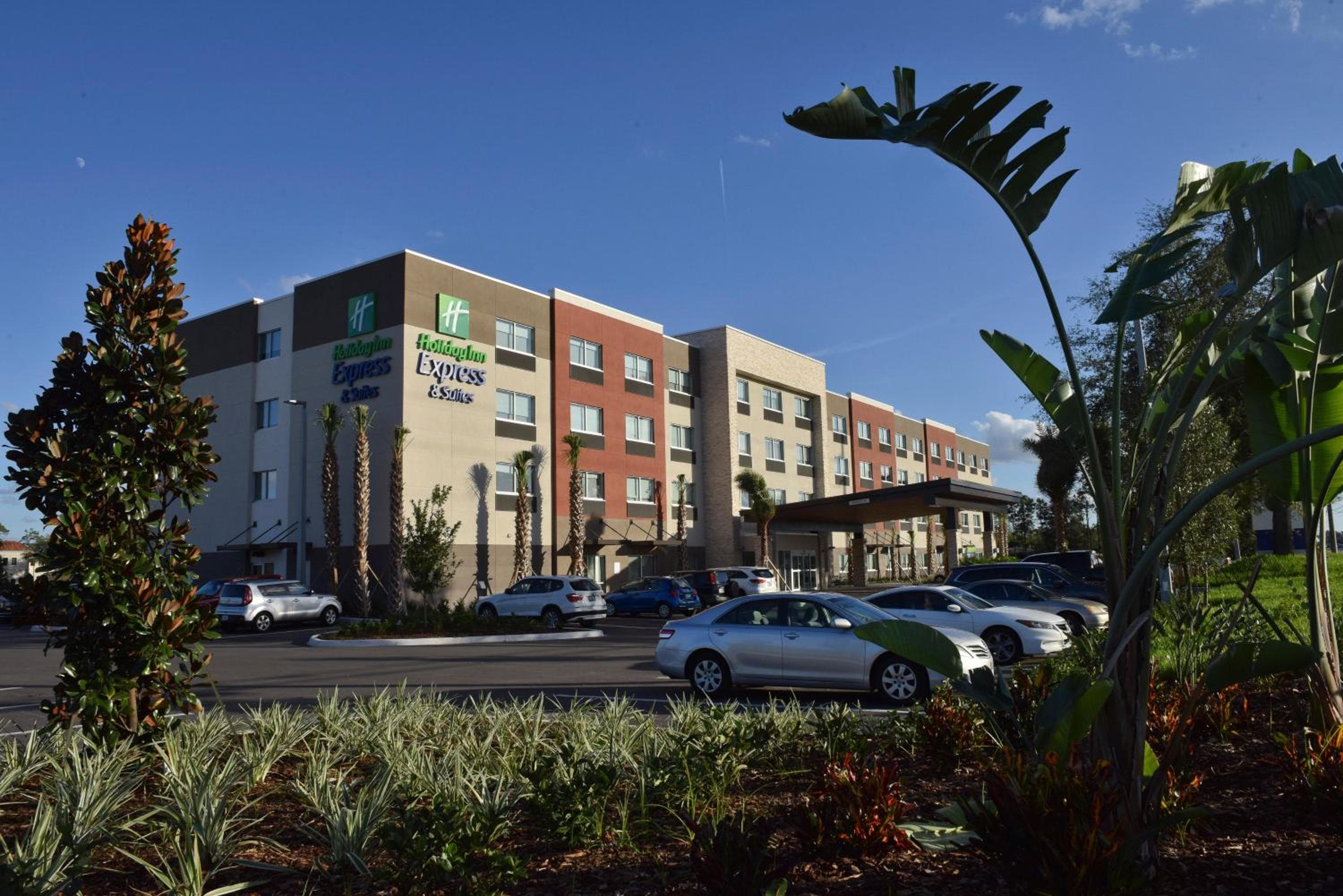 Holiday Inn Express & Suites - Orlando - Southeast, ein IHG Hotel — 1