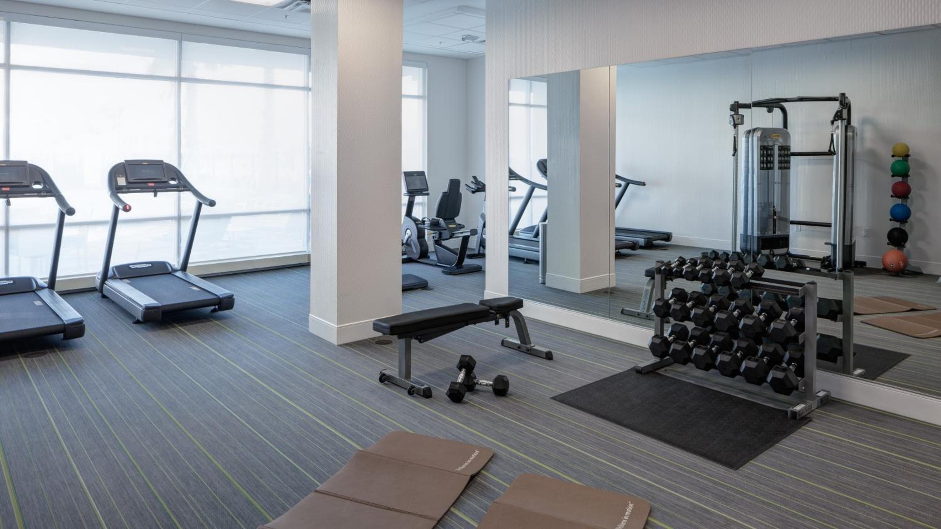 Holiday Inn Express & Suites - Orlando Al Seaworld, un hotel IHG — 17