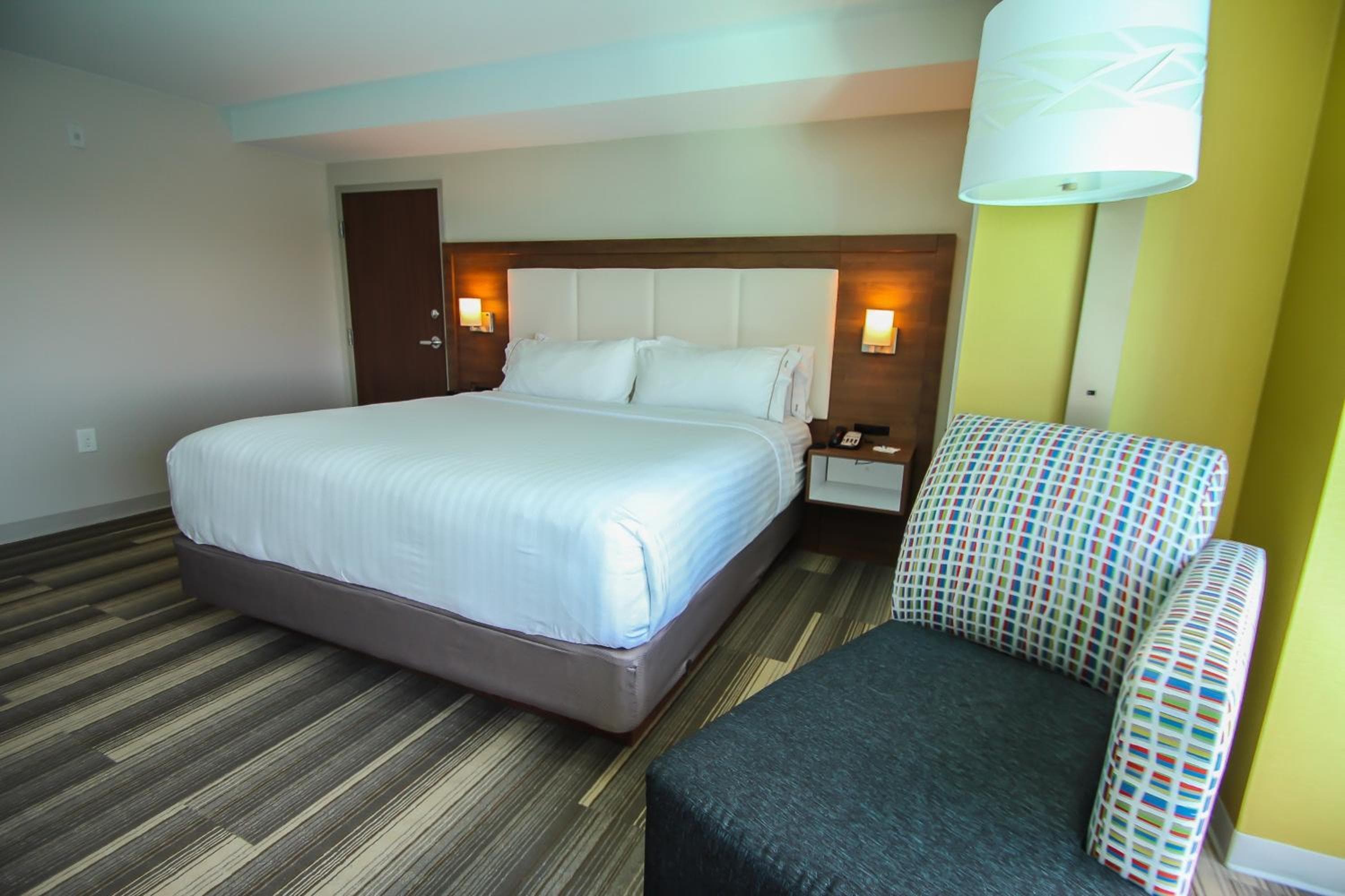 Holiday Inn Express & Suites Miami Airport East, un hotel IHG — 23