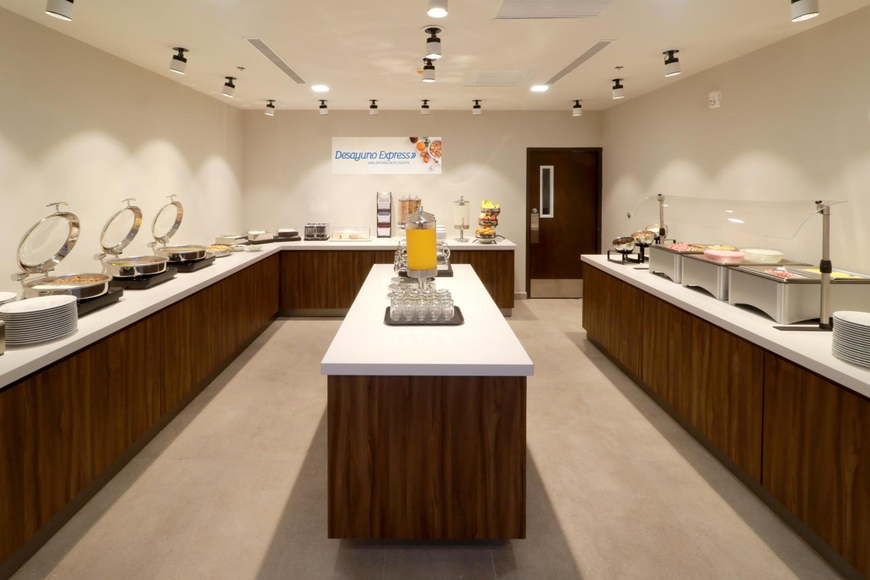 Holiday Inn Express & Suites - Playa del Carmen, un hotel IHG — 15