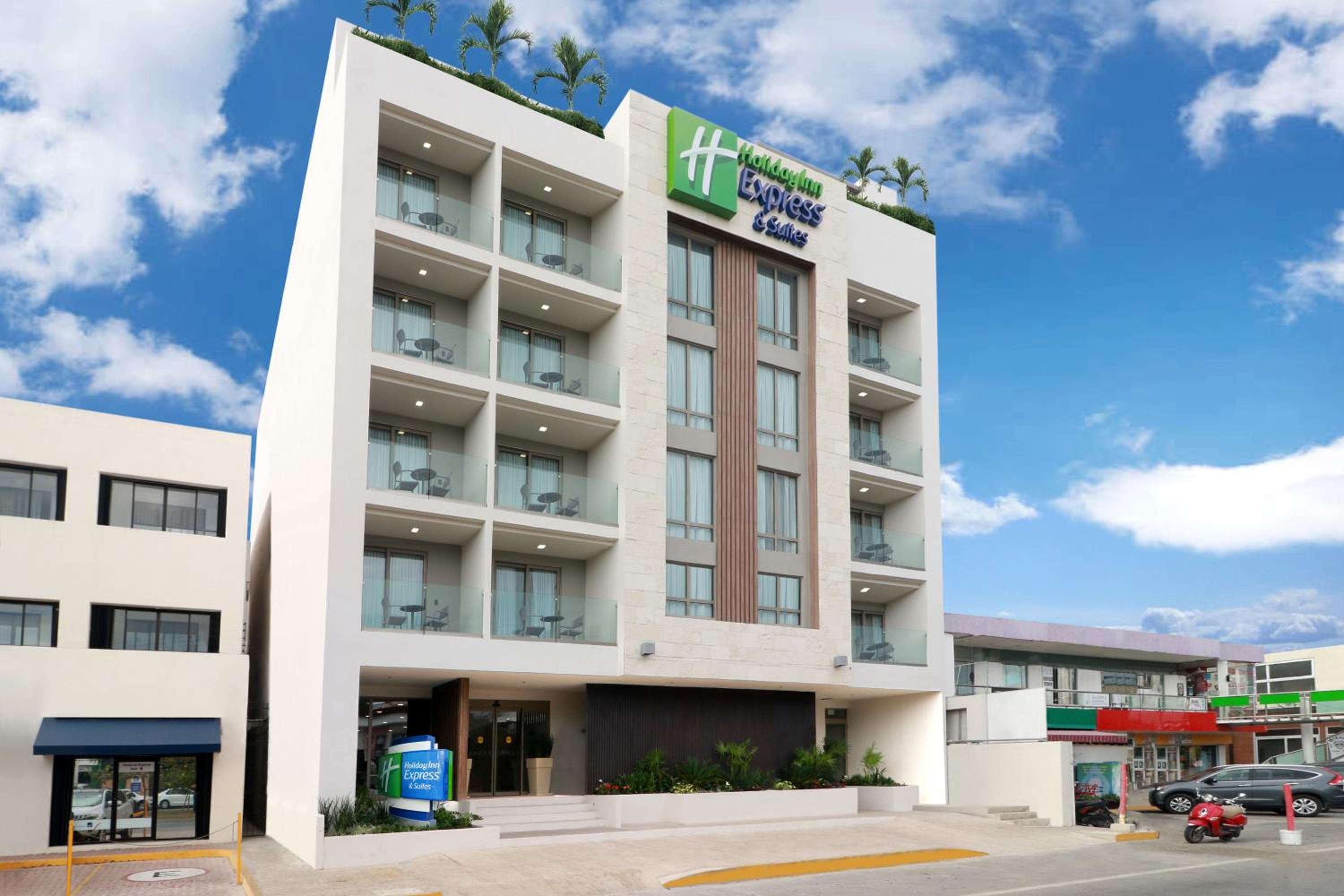 Holiday Inn Express & Suites - Playa del Carmen, un hotel IHG — 1