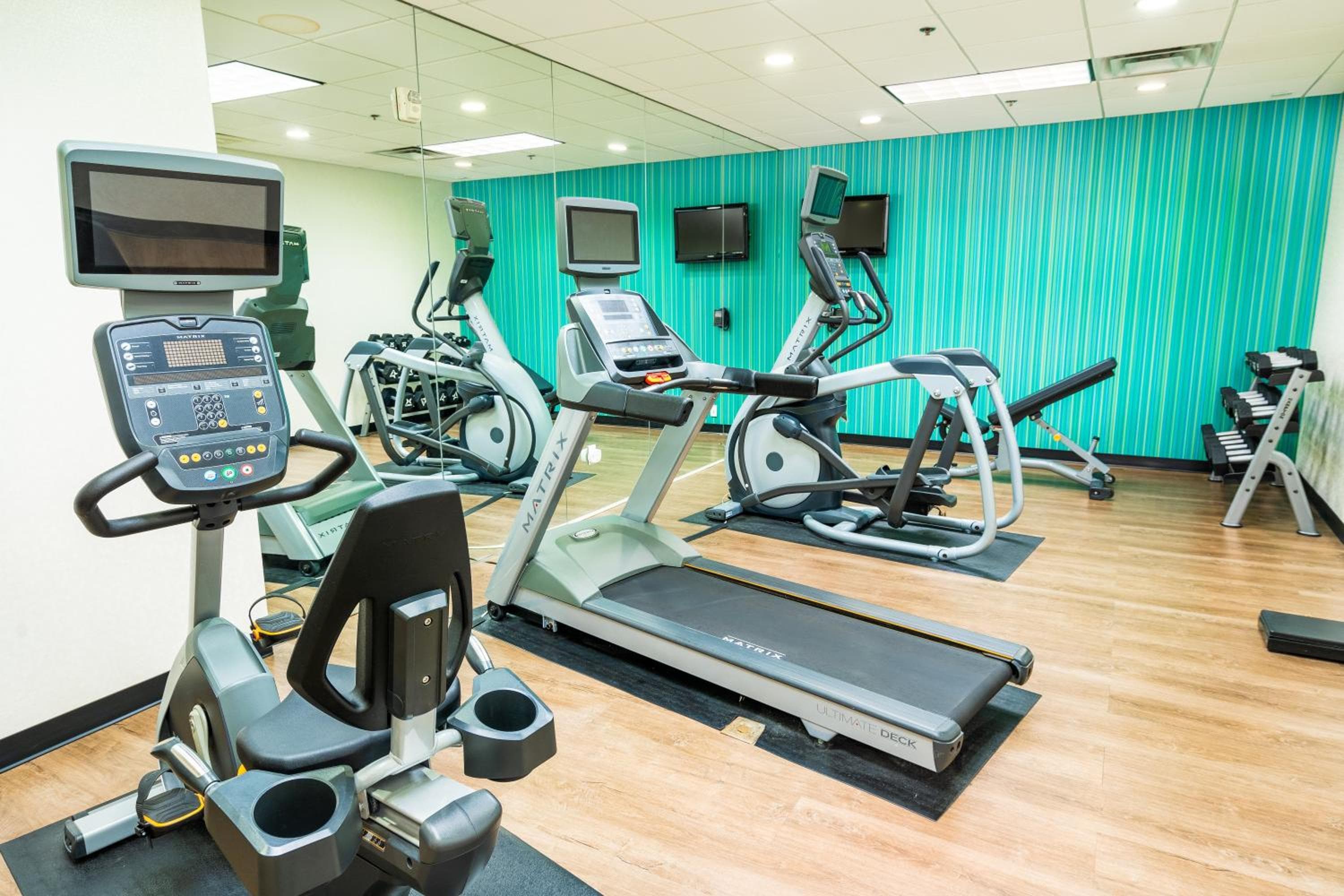 Holiday Inn Express & Suites Las Vegas SW Springvalley, un hotel IHG — 13
