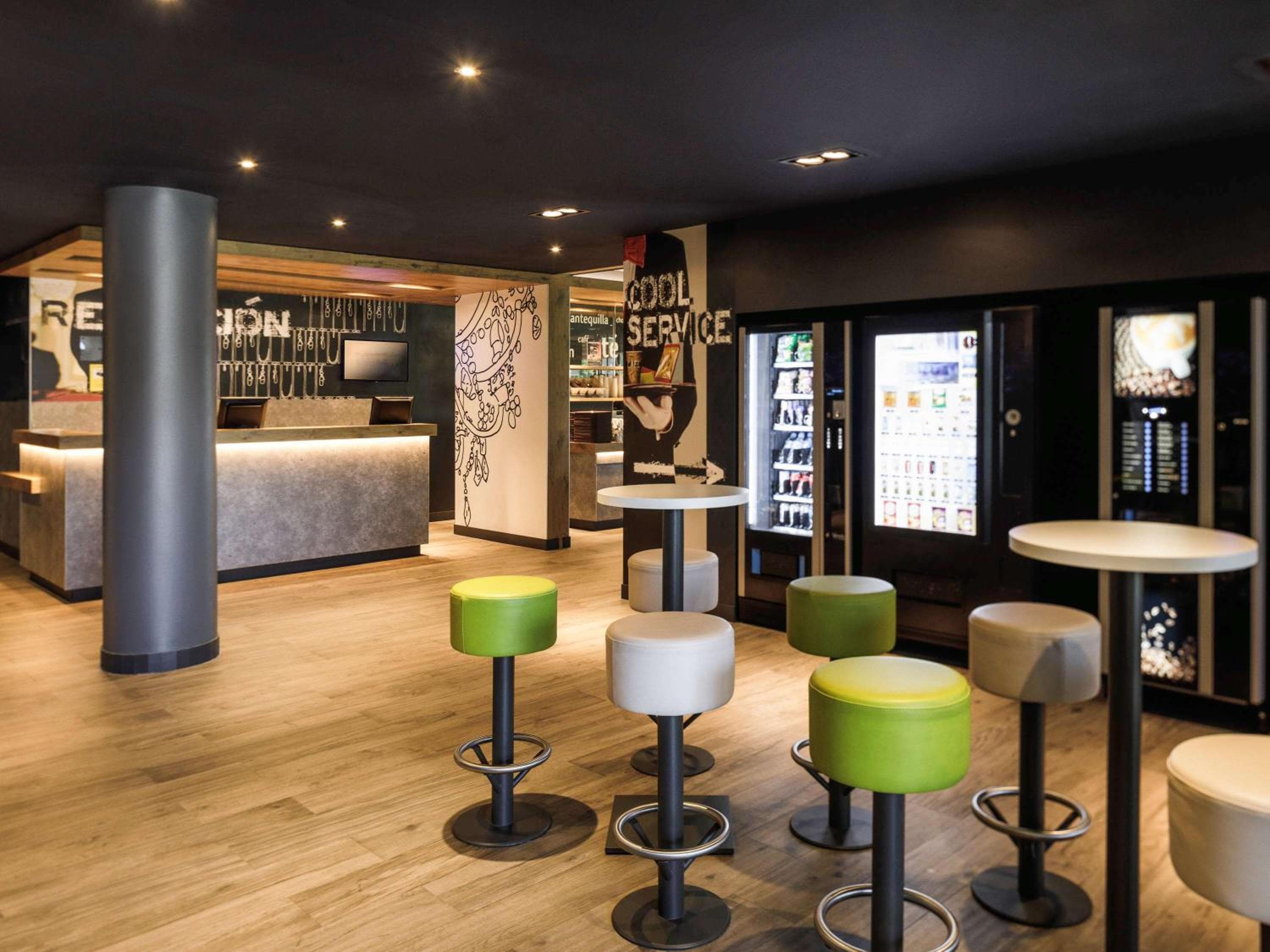 Ibis Budget Málaga Aeropuerto Avenida de Velazquez — 23